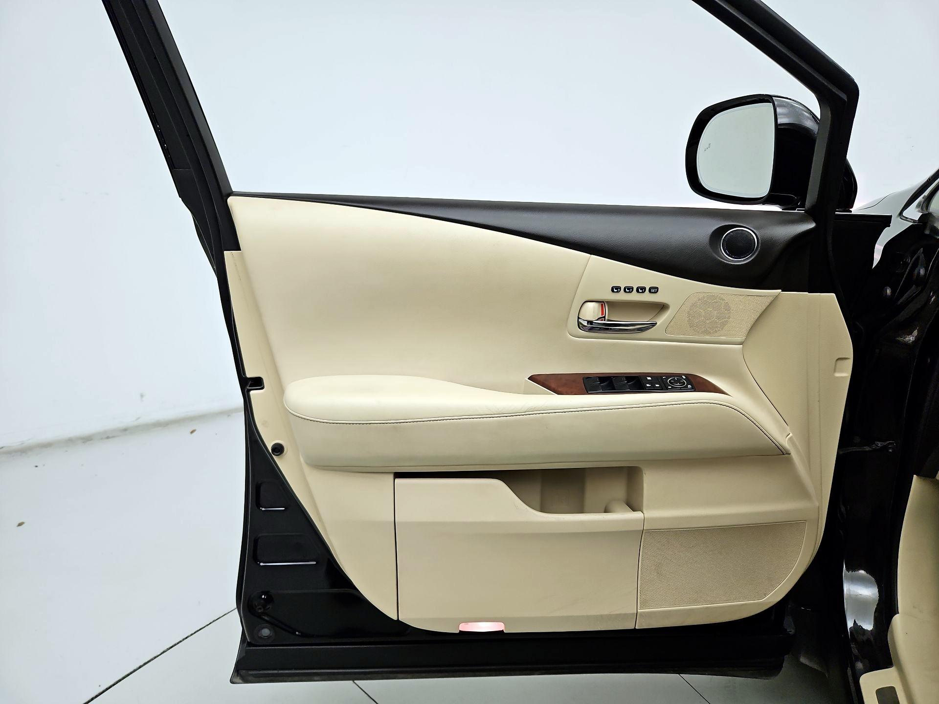 Thumbnail: 2015 Lexus RX - 12