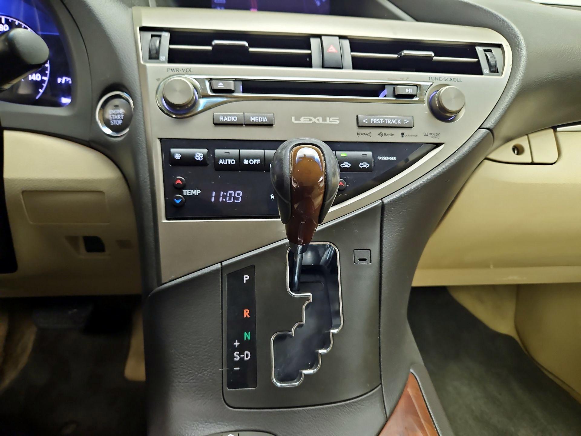 Thumbnail: 2015 Lexus RX - 16