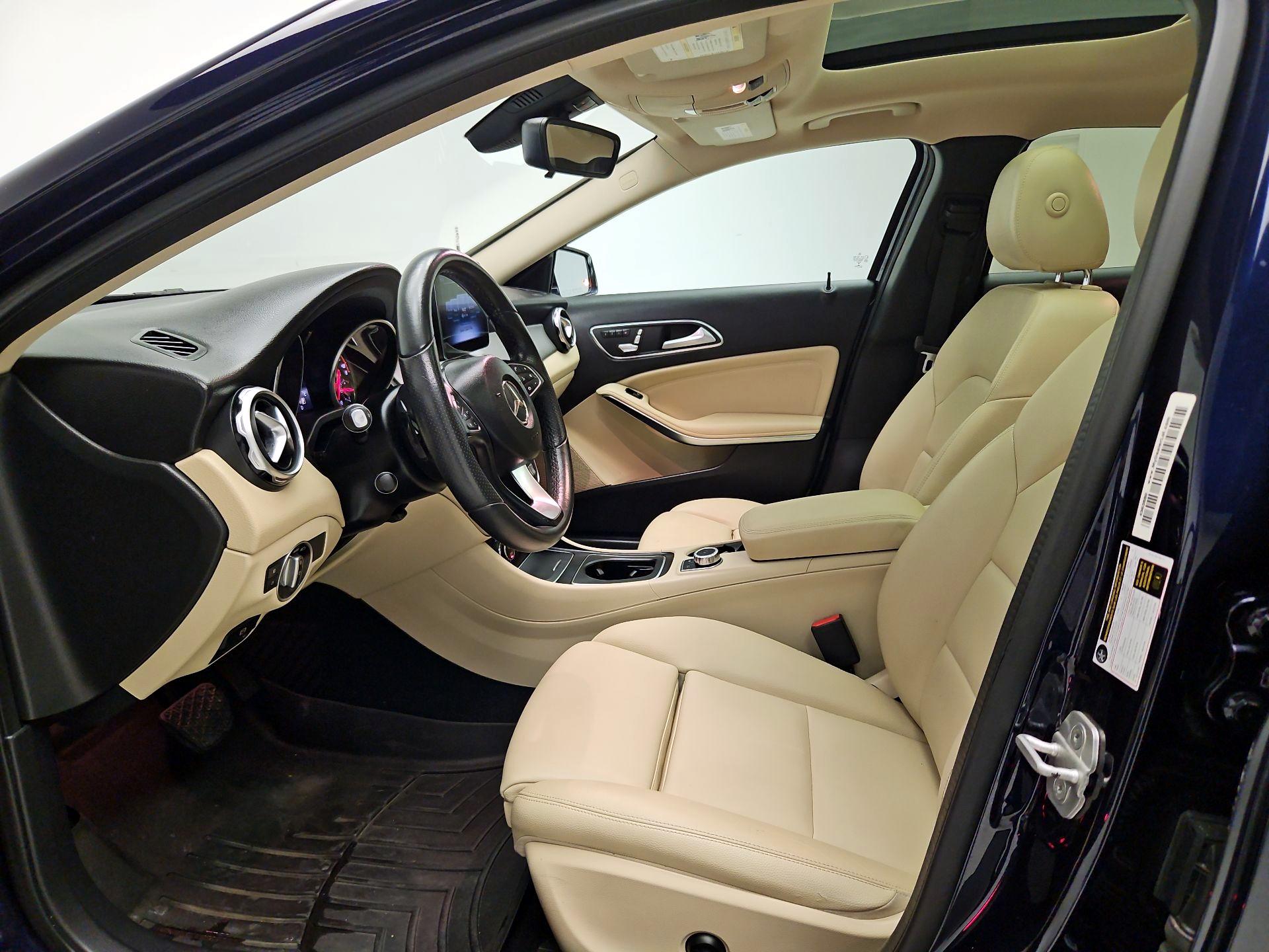 Thumbnail: 2018 Mercedes-Benz GLA - 11