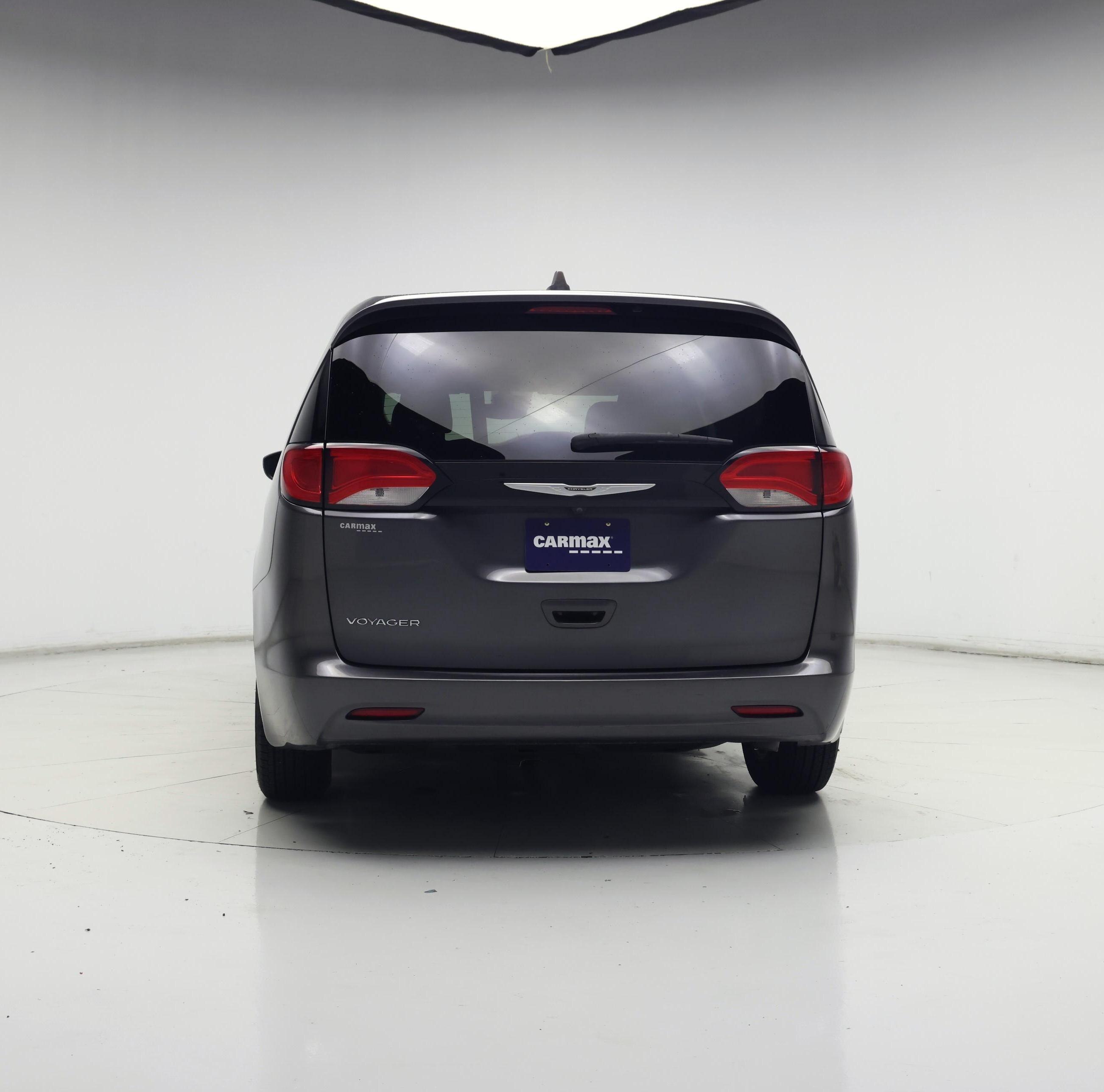 Thumbnail: 2023 Chrysler Voyager - 6
