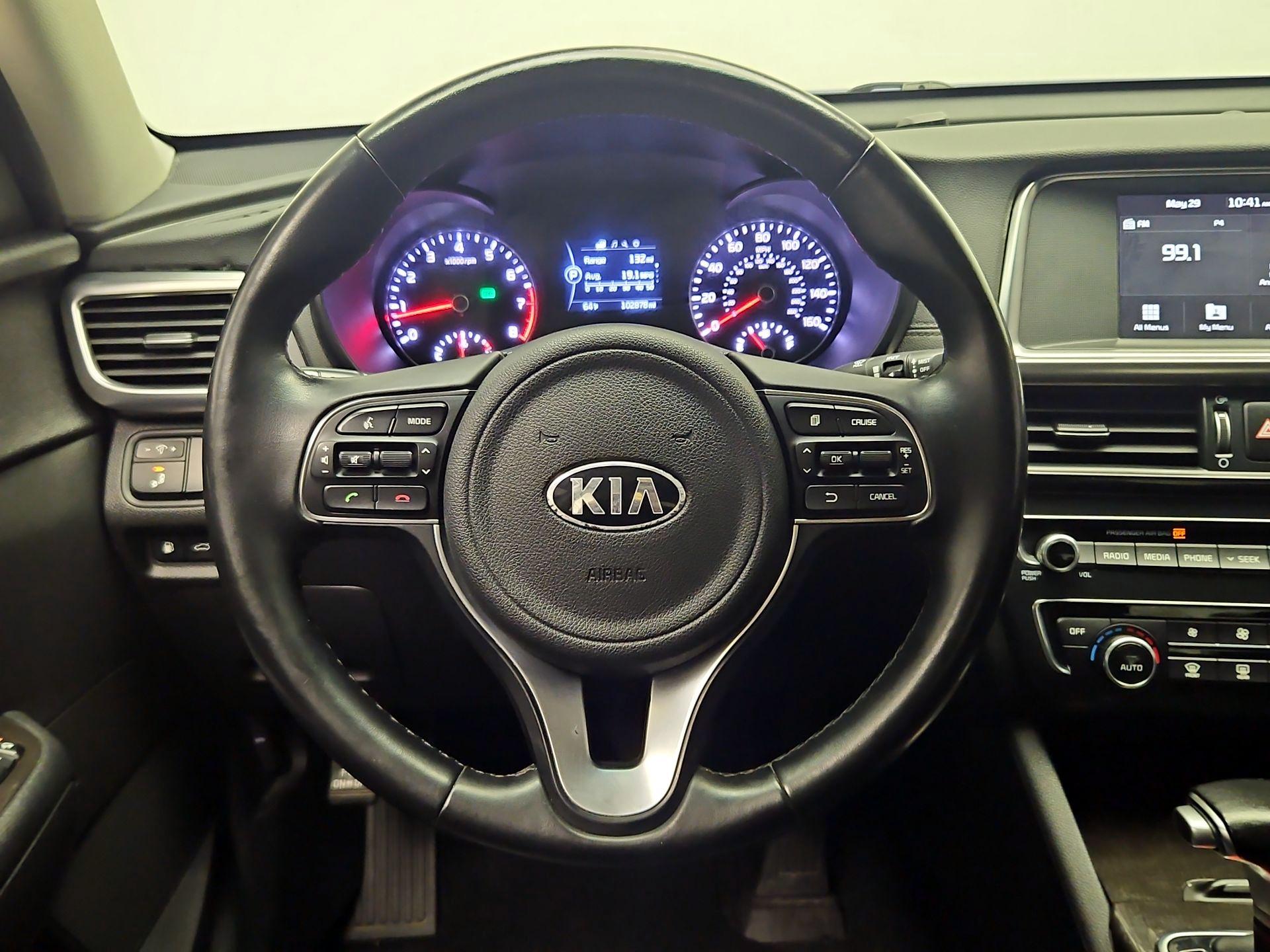Thumbnail: 2018 Kia Optima - 10