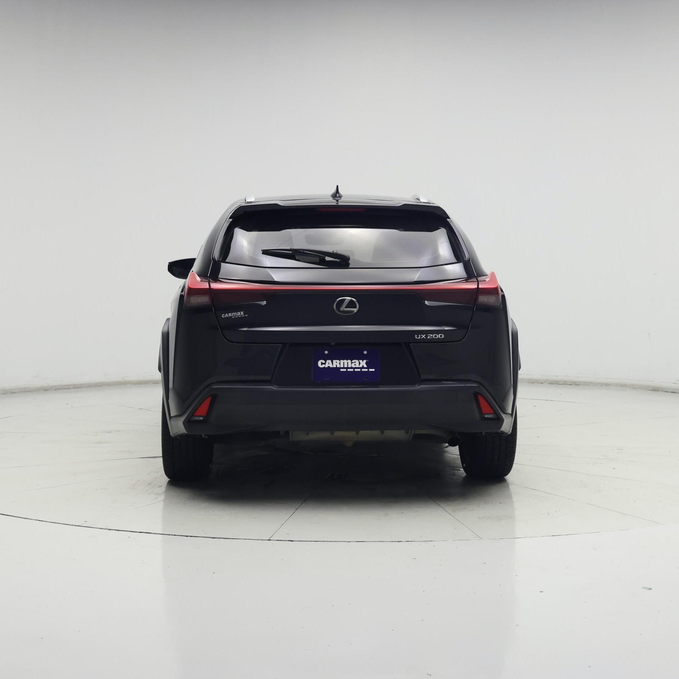 Thumbnail: 2019 Lexus UX - 6