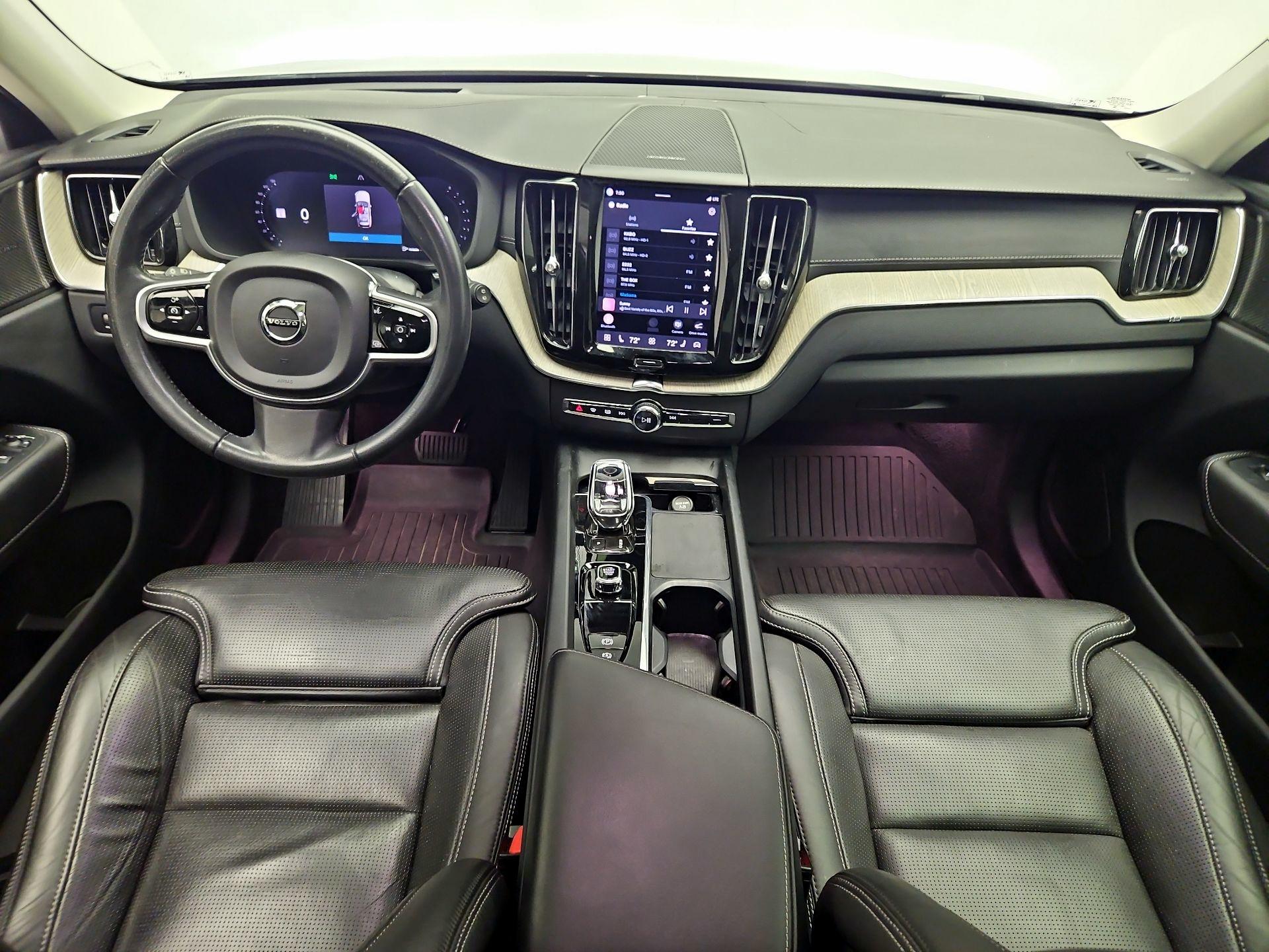 Thumbnail: 2022 Volvo XC60 - 9