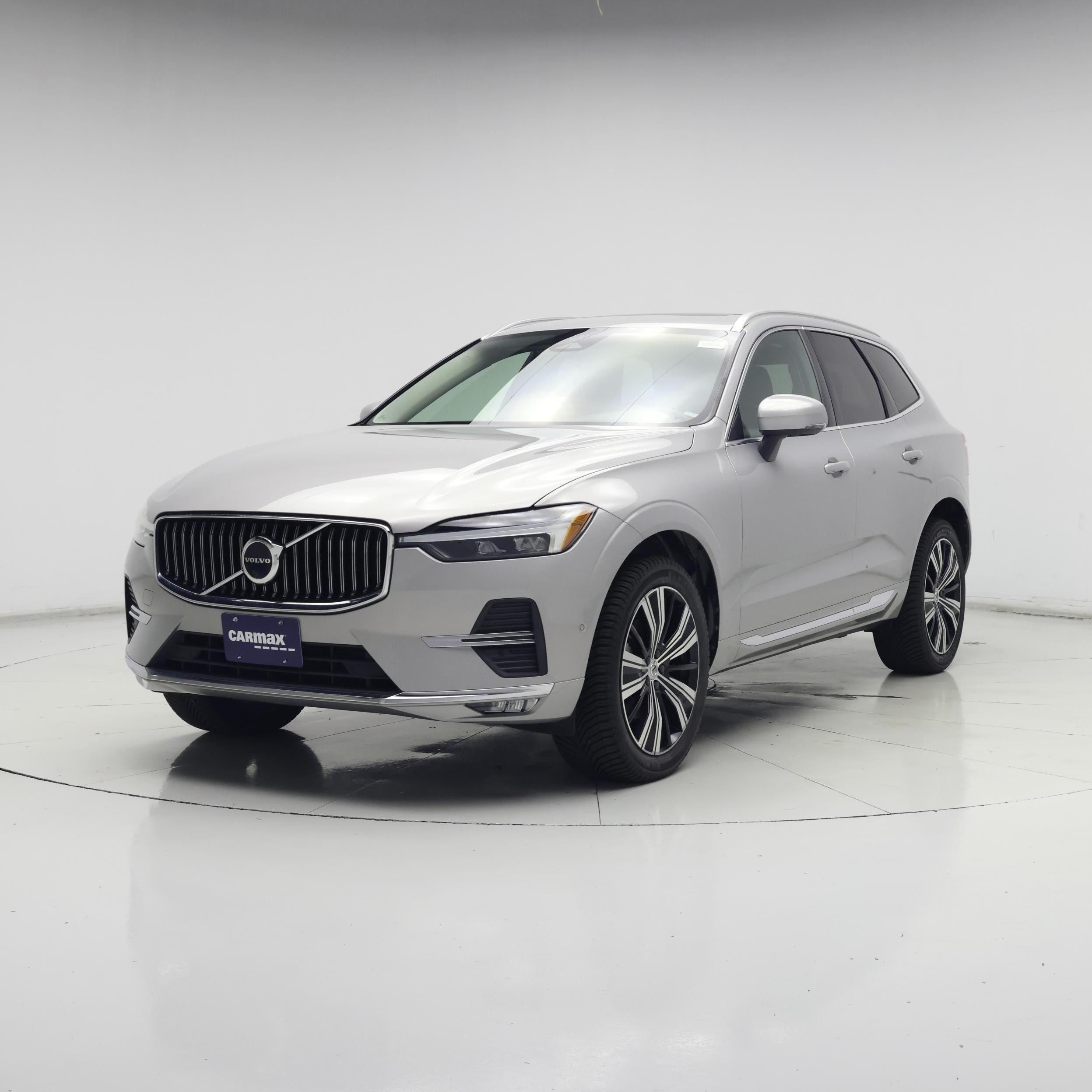 Thumbnail: 2022 Volvo XC60 - 4