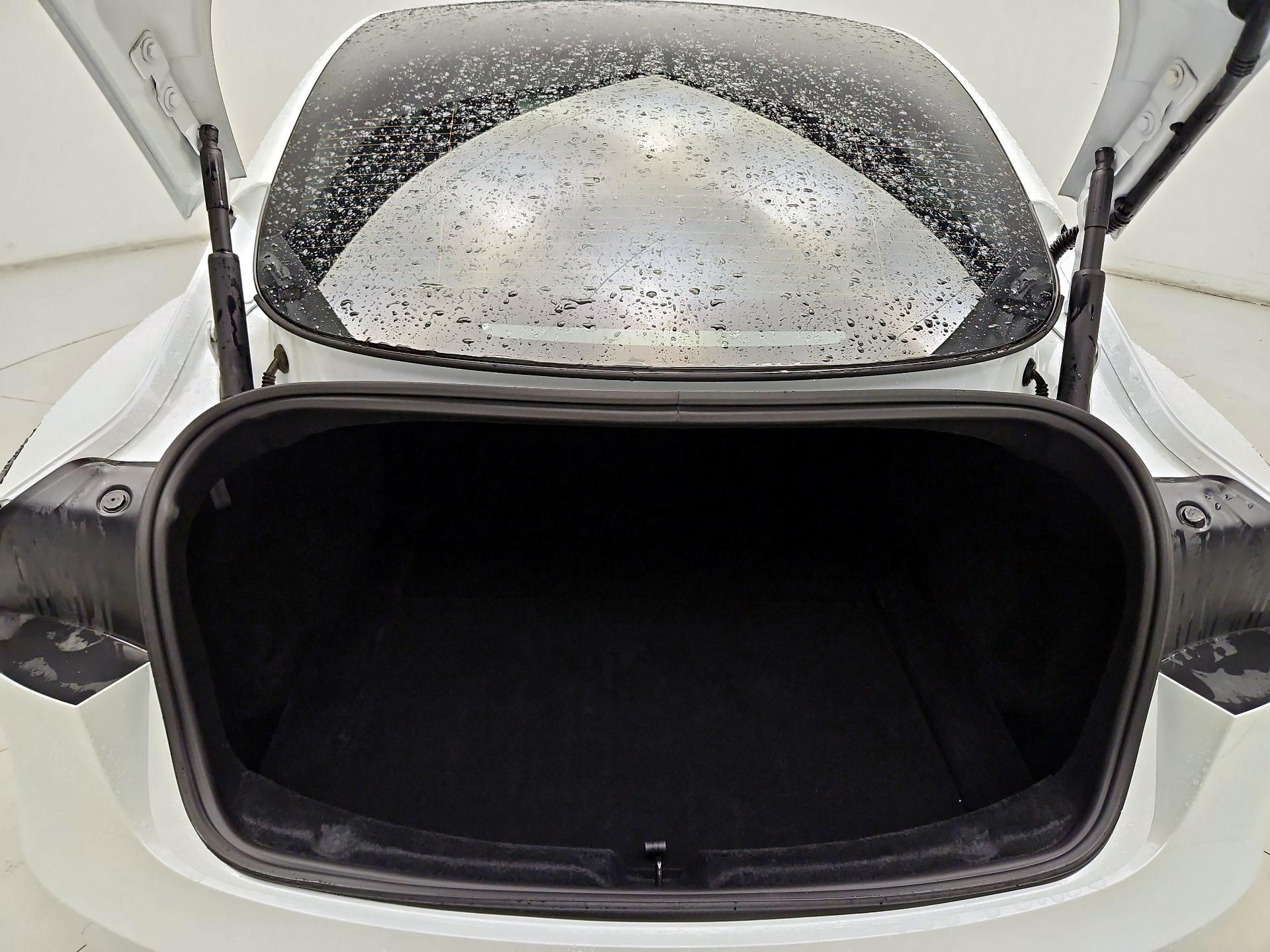 Thumbnail: 2025 Tesla Model 3 - 18