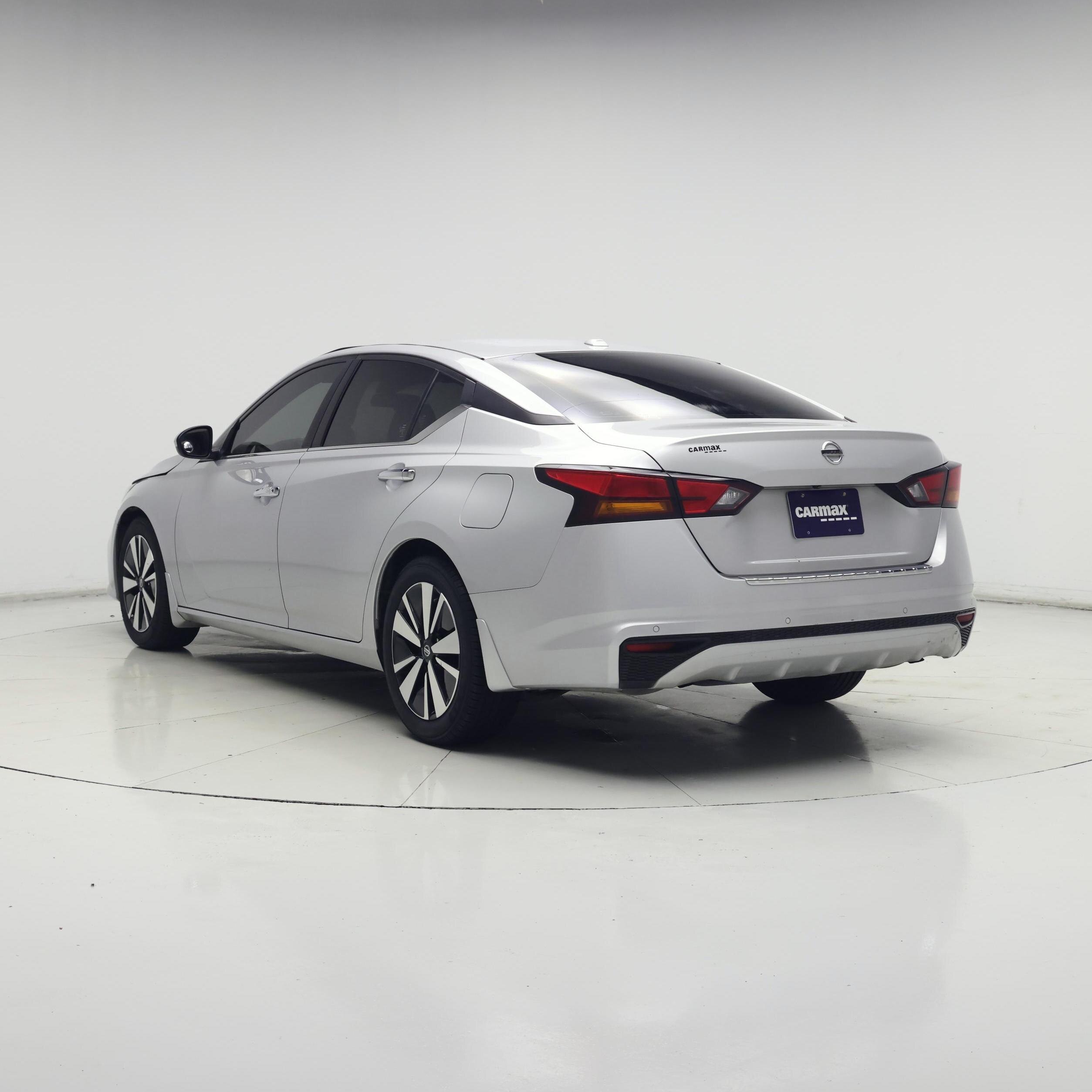 Thumbnail: 2022 Nissan Altima - 2