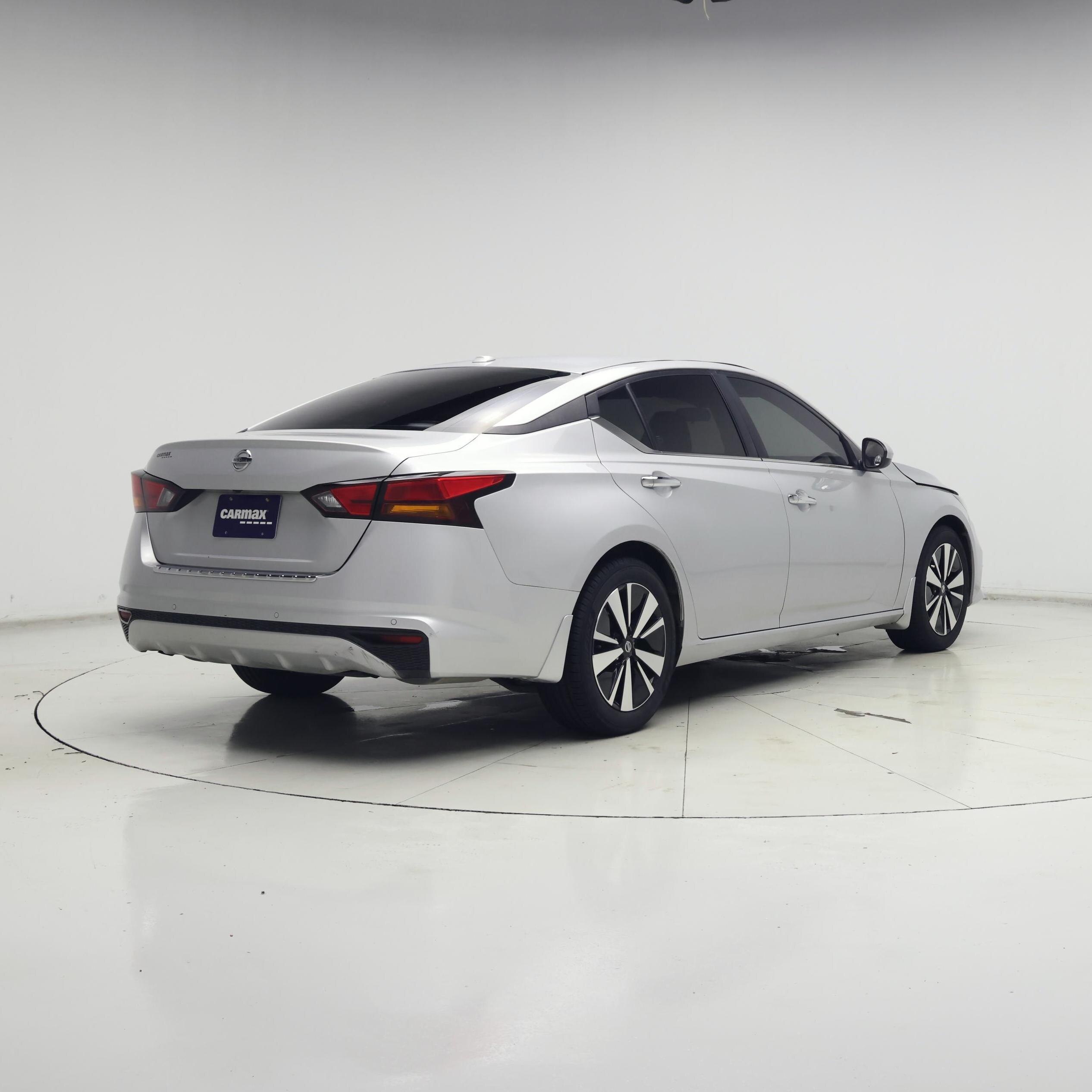 Thumbnail: 2022 Nissan Altima - 8