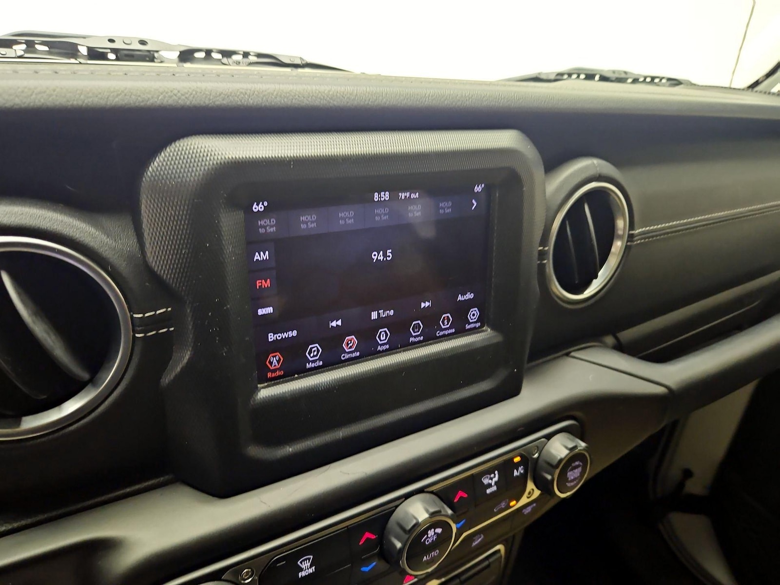 2018 Jeep All-New Wrangler Unlimited Sahara - Photo 16