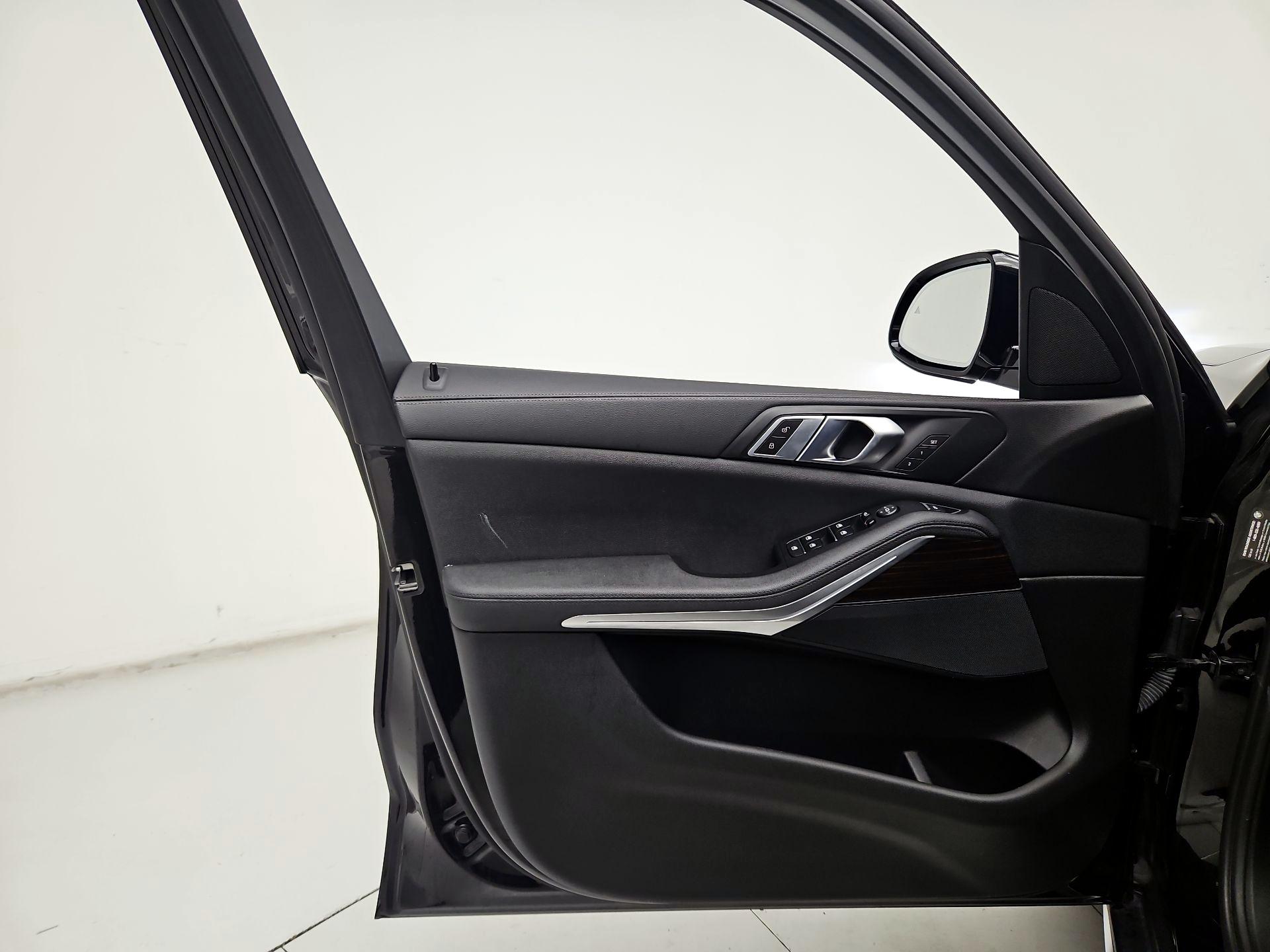 Thumbnail: 2020 BMW X5 - 12