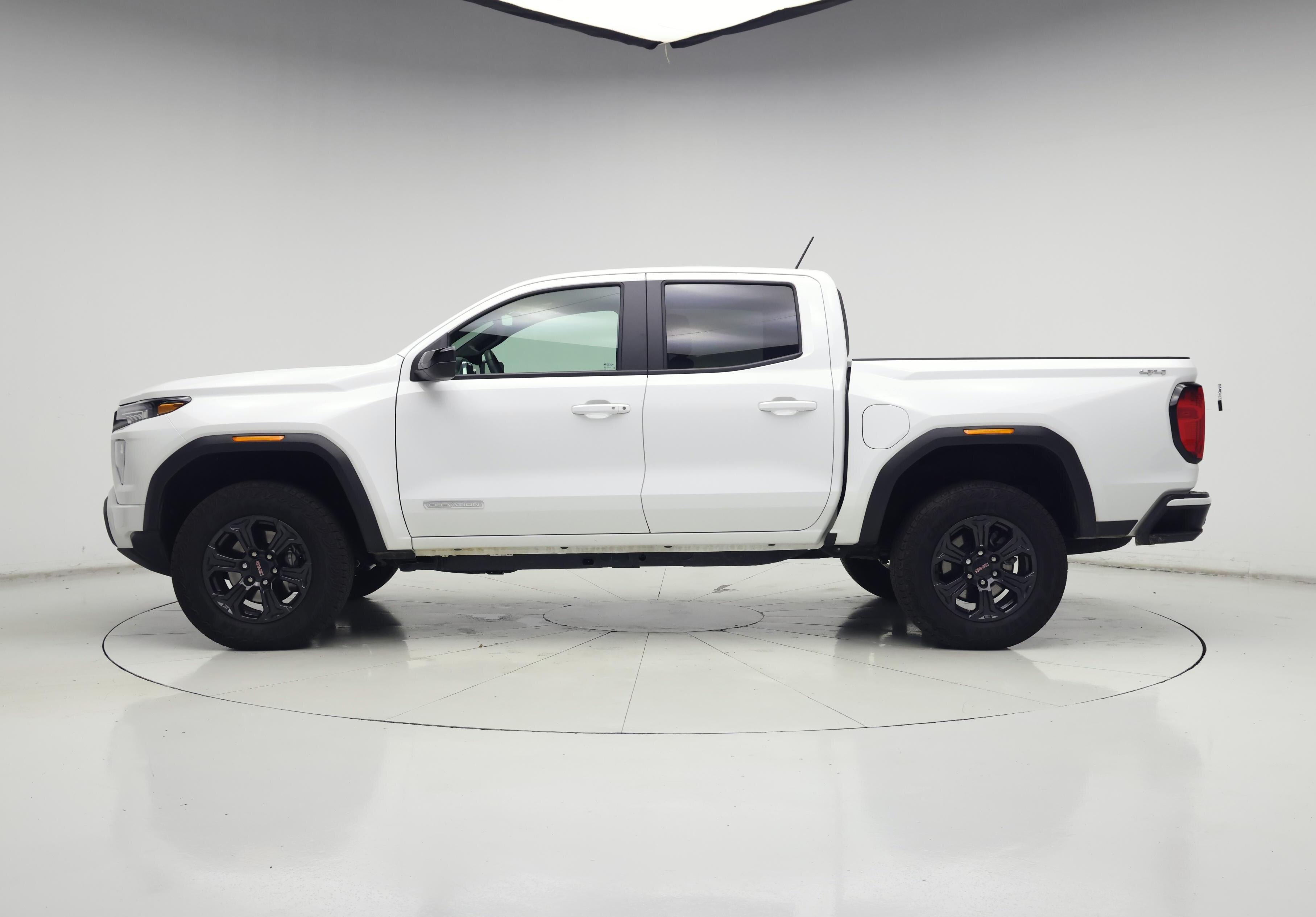 Thumbnail: 2025 GMC Canyon - 3