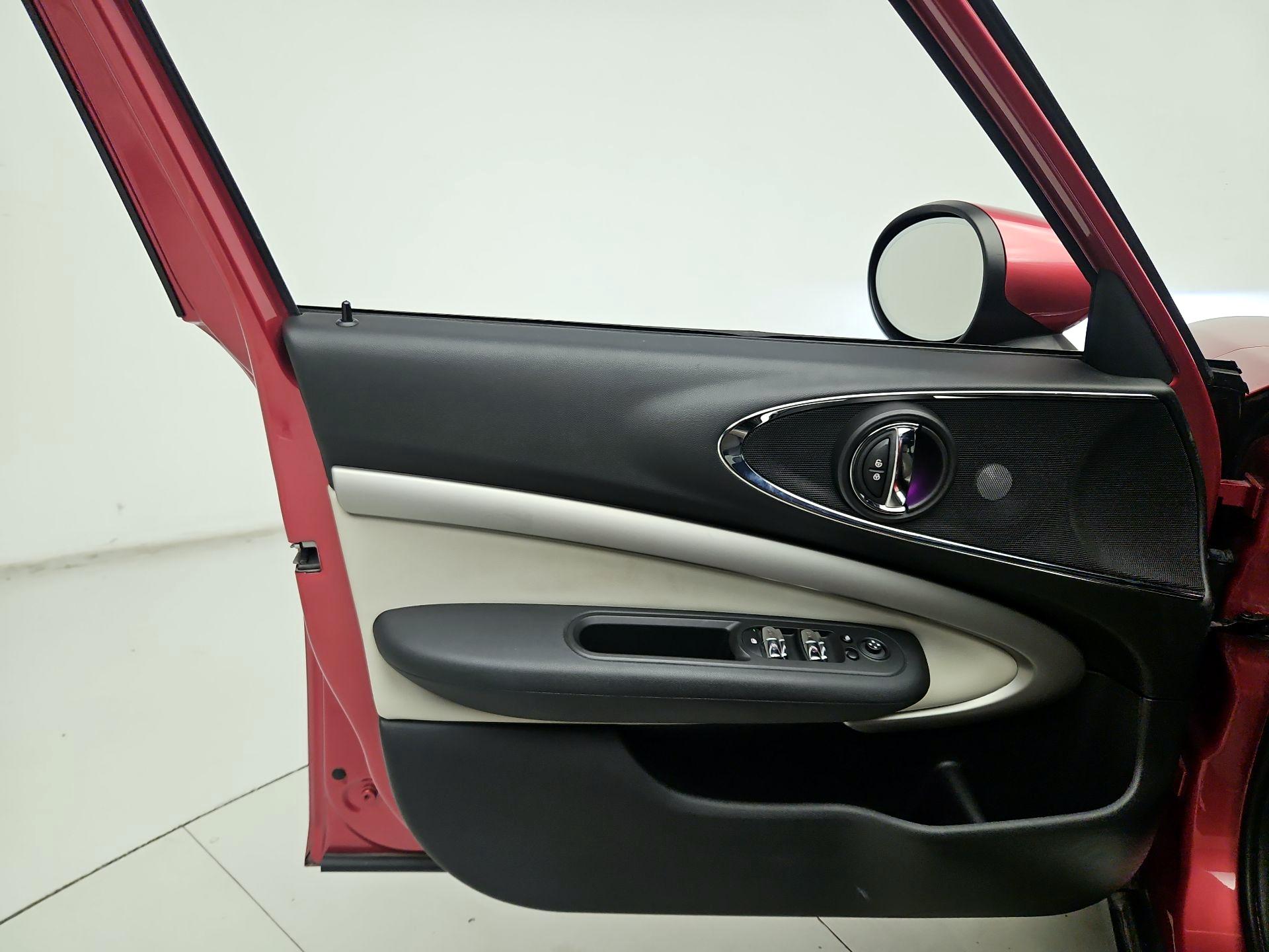 Thumbnail: 2022 MINI Cooper Clubman - 12