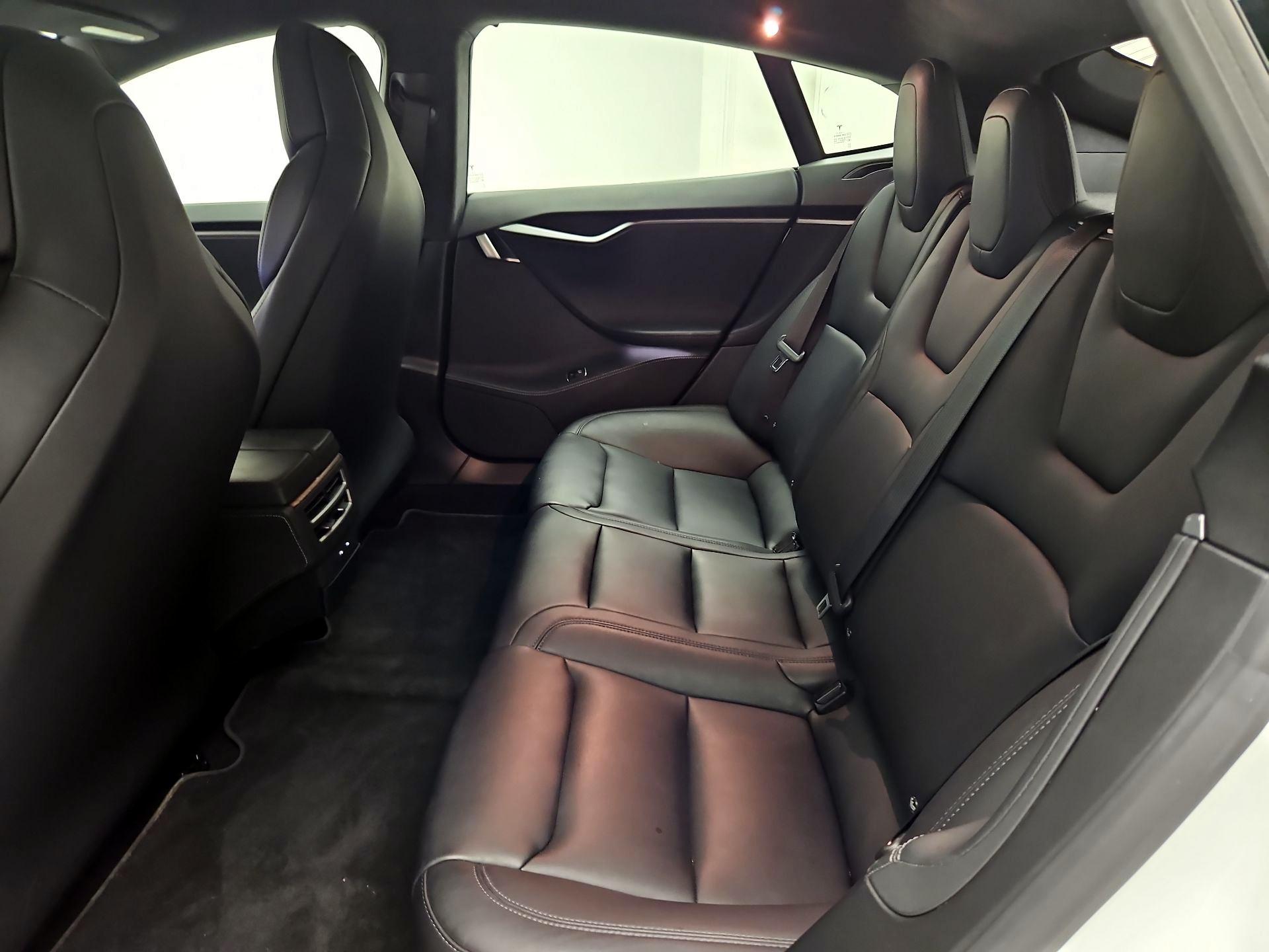 Thumbnail: 2019 Tesla Model S - 20