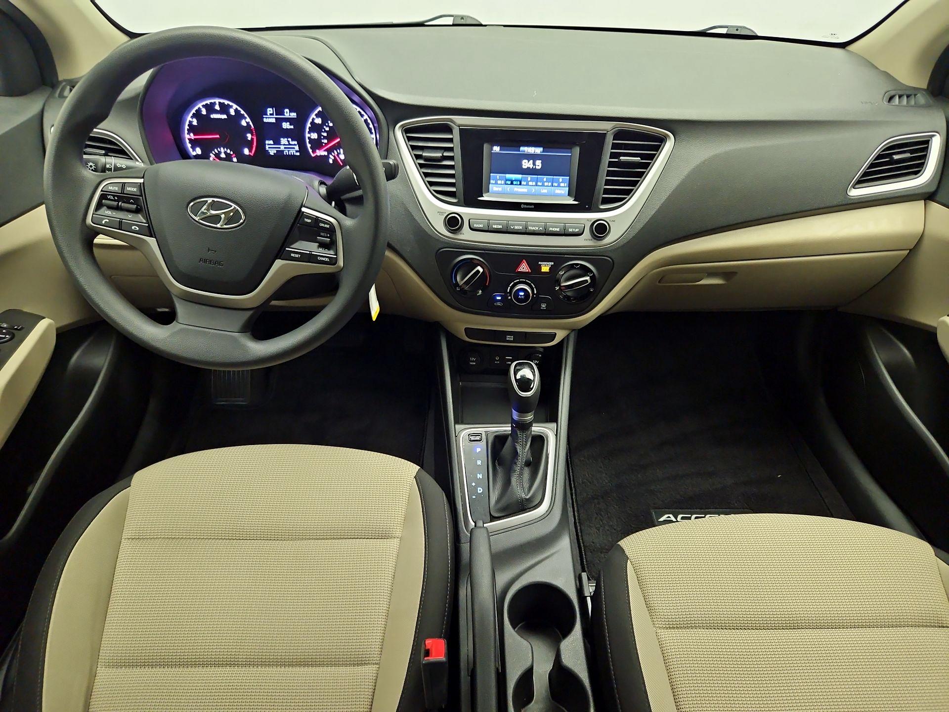 Thumbnail: 2022 Hyundai Accent - 9