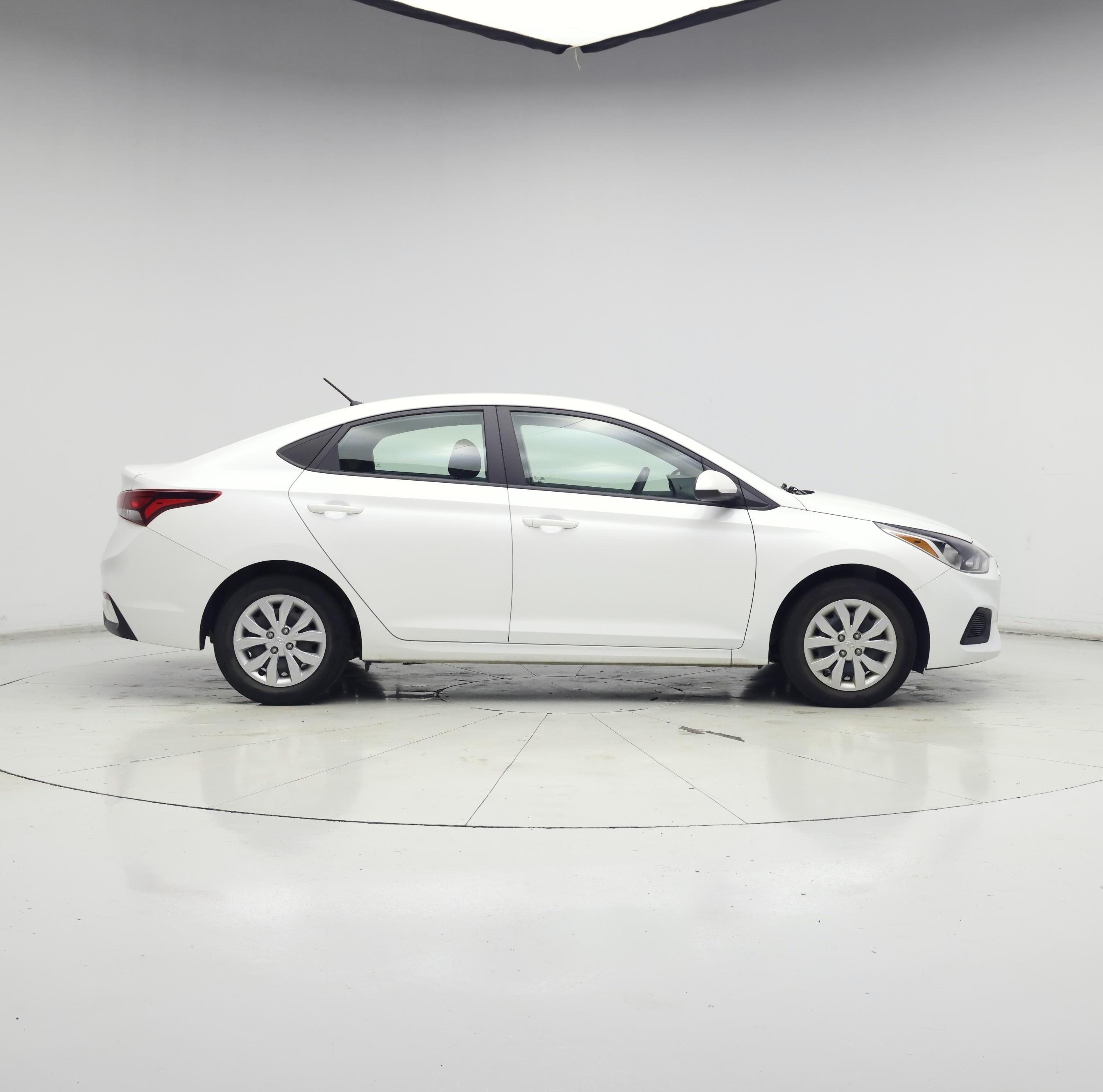Thumbnail: 2022 Hyundai Accent - 7