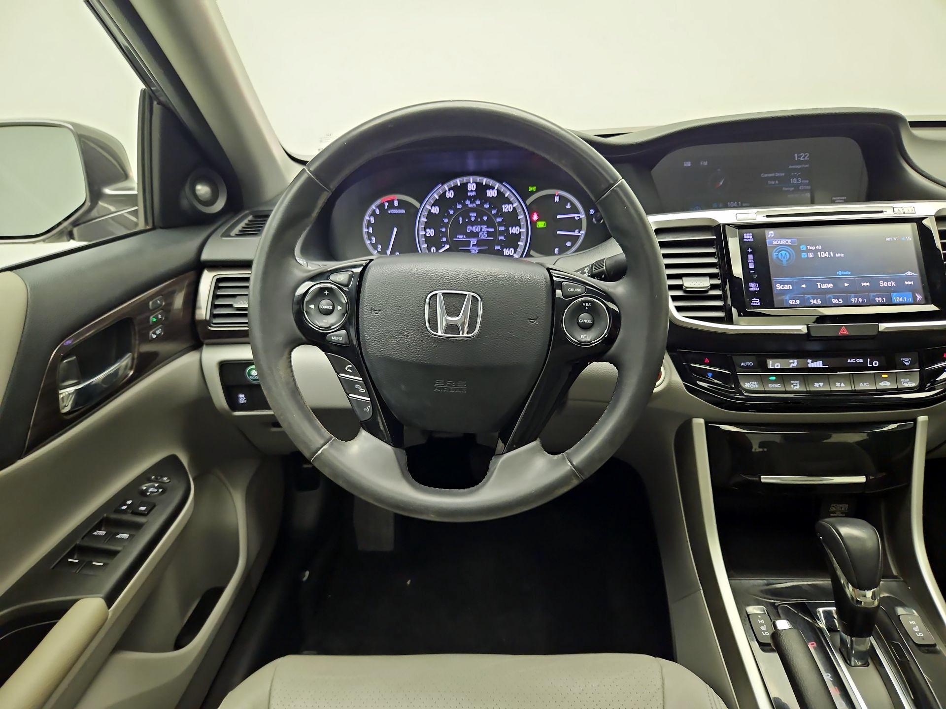 Thumbnail: 2016 Honda Accord - 10