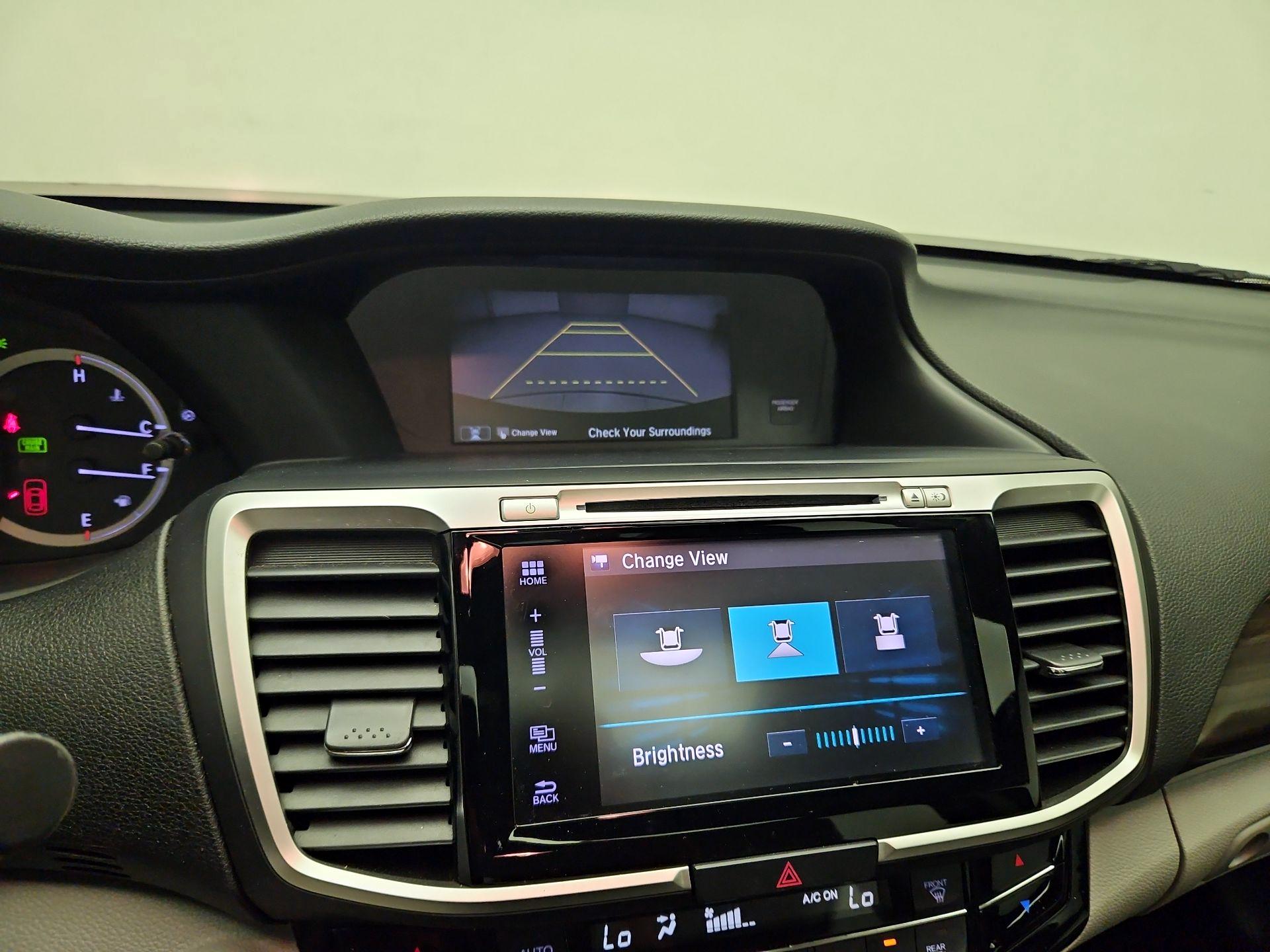 Thumbnail: 2016 Honda Accord - 14