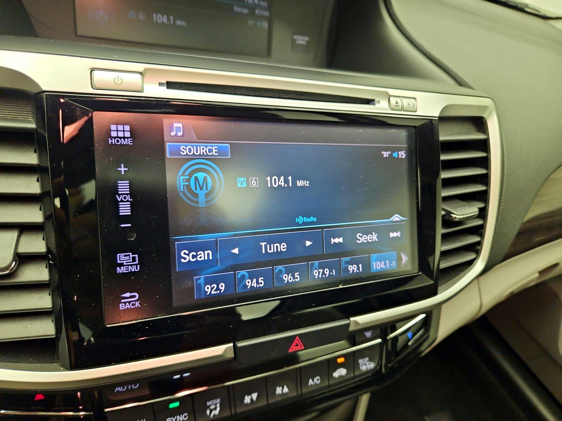 Thumbnail: 2016 Honda Accord - 15