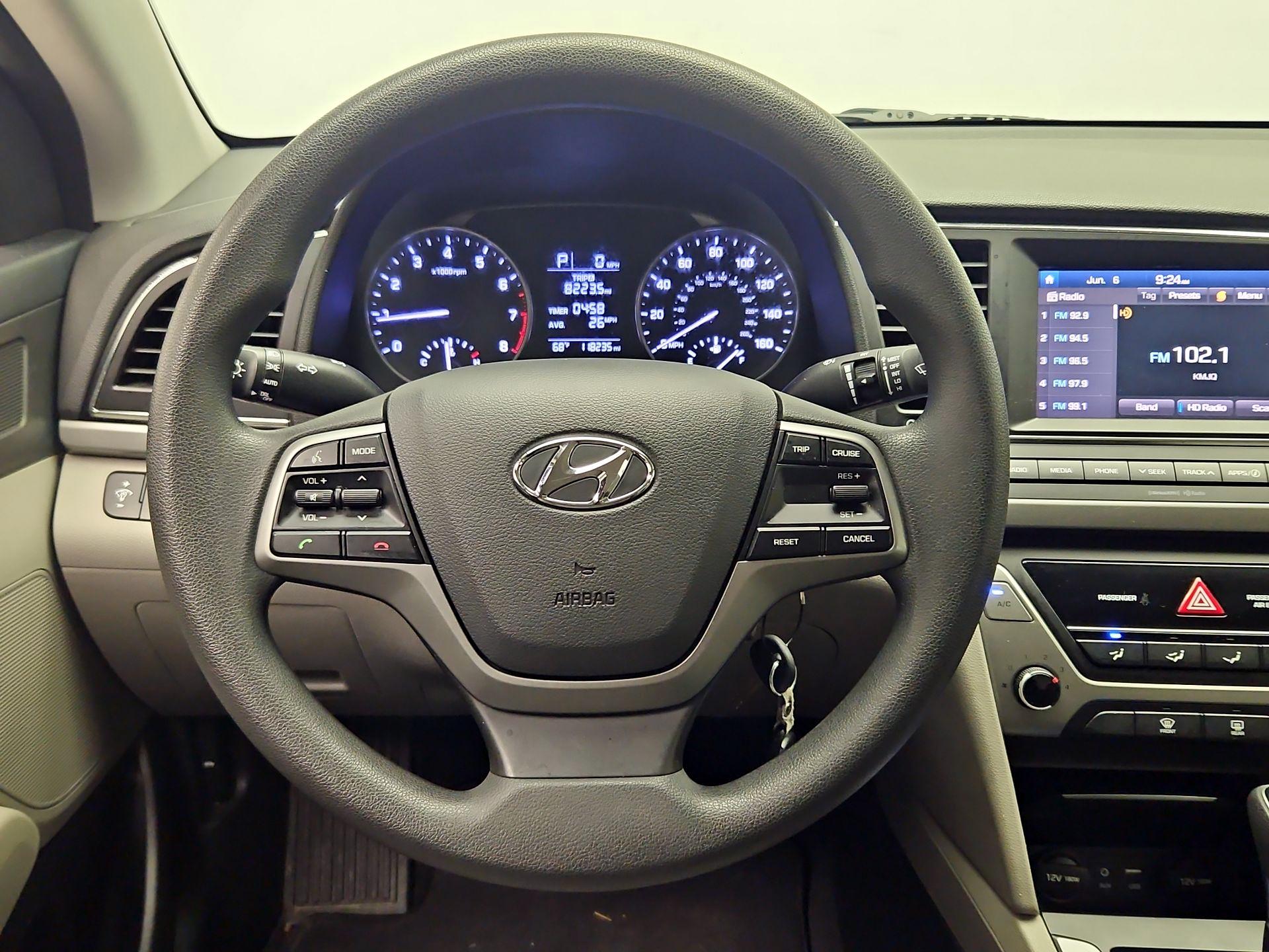 Thumbnail: 2017 Hyundai Elantra - 10