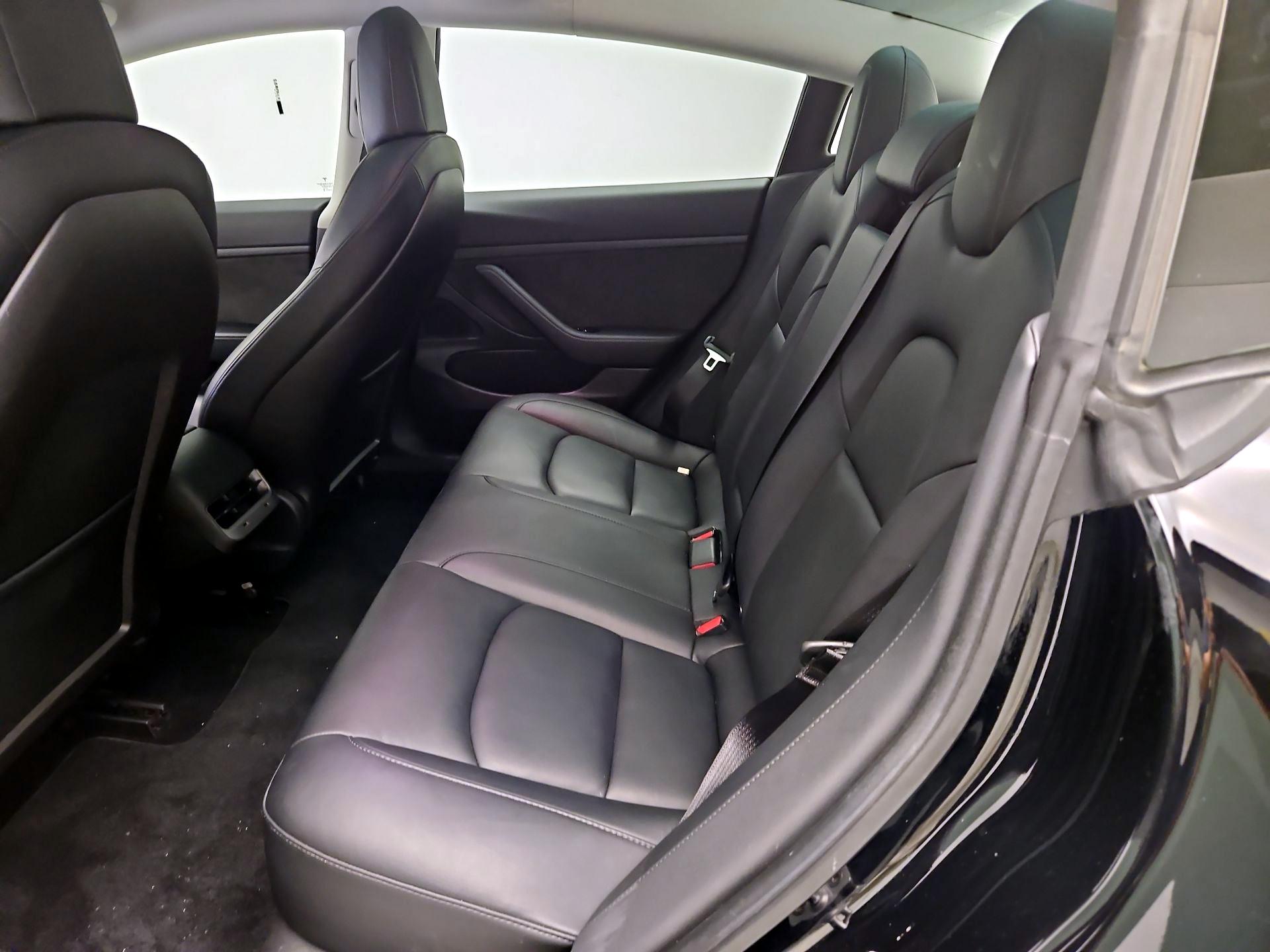 Thumbnail: 2020 Tesla Model 3 - 19