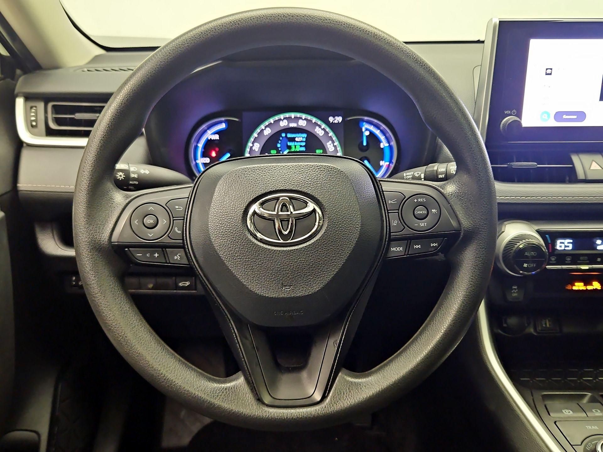 Thumbnail: 2024 Toyota RAV4 - 10