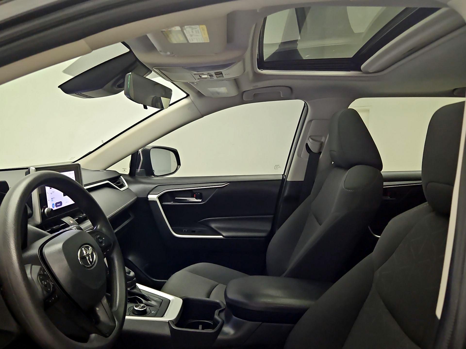 Thumbnail: 2024 Toyota RAV4 - 19