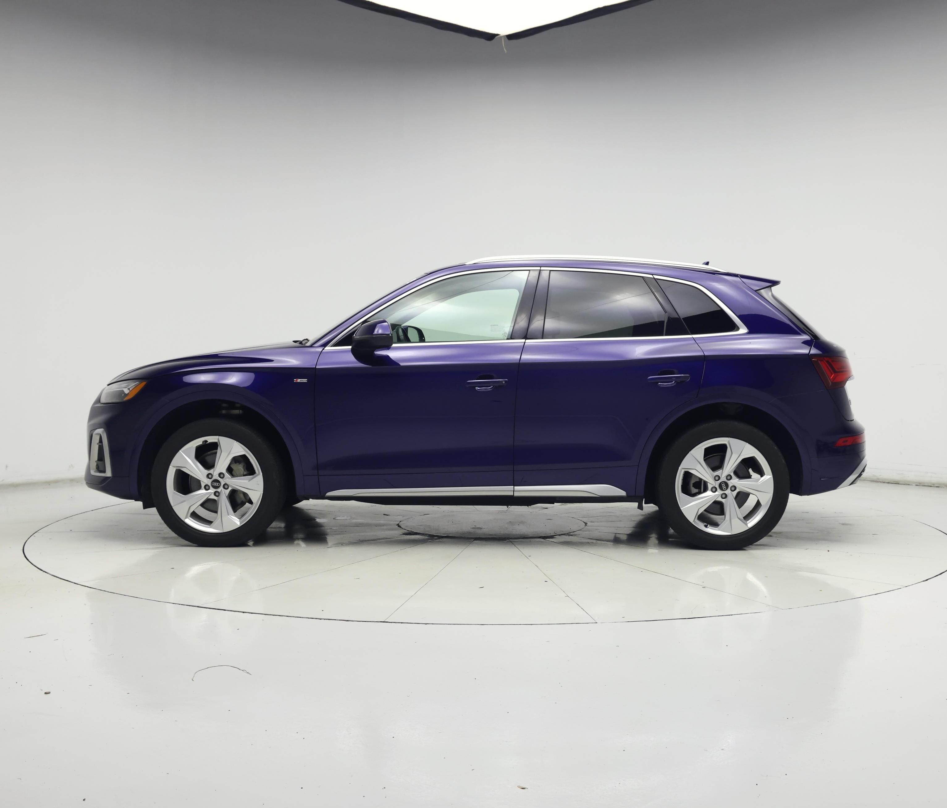 Thumbnail: 2023 Audi Q5 - 3