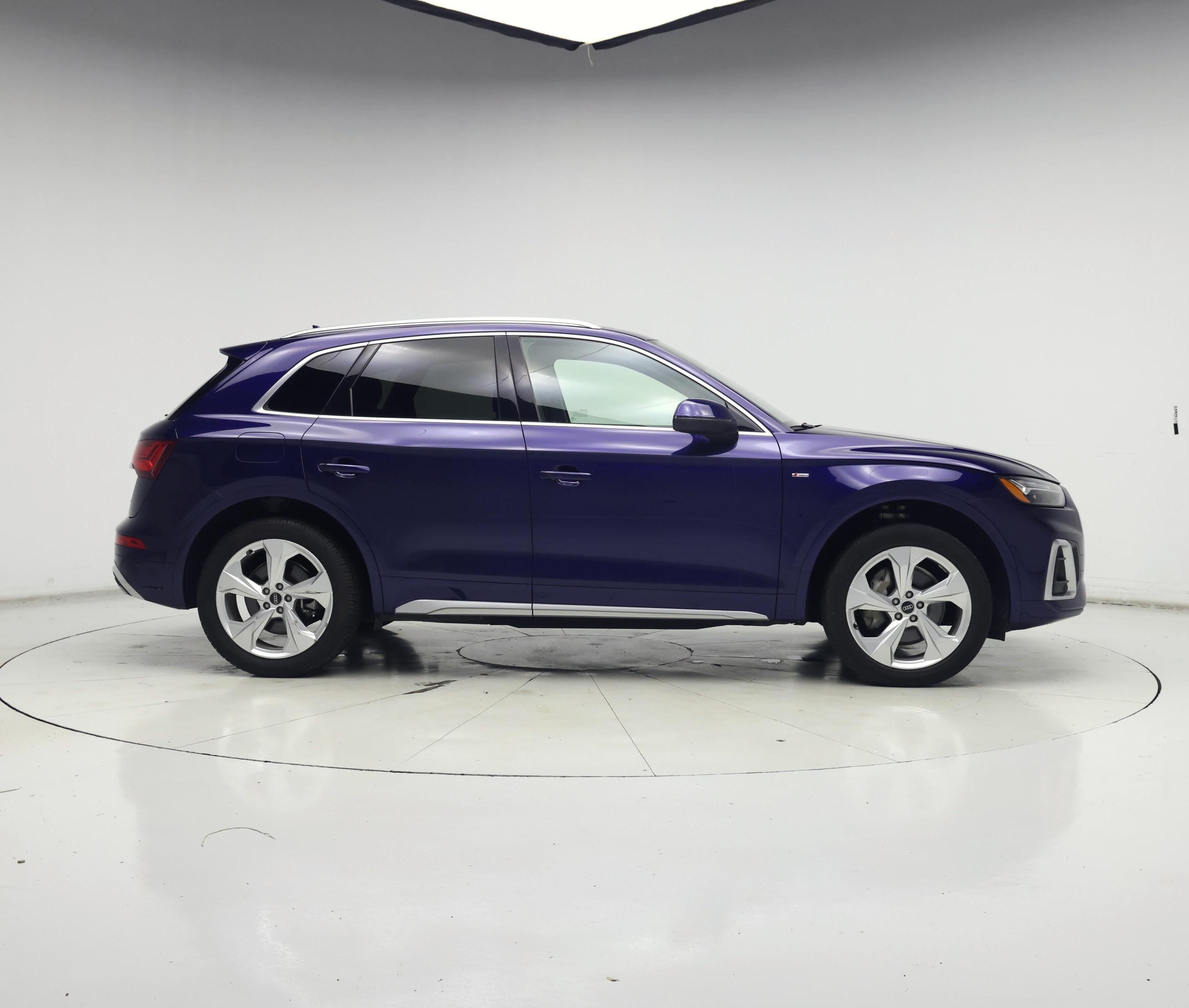 Thumbnail: 2023 Audi Q5 - 7