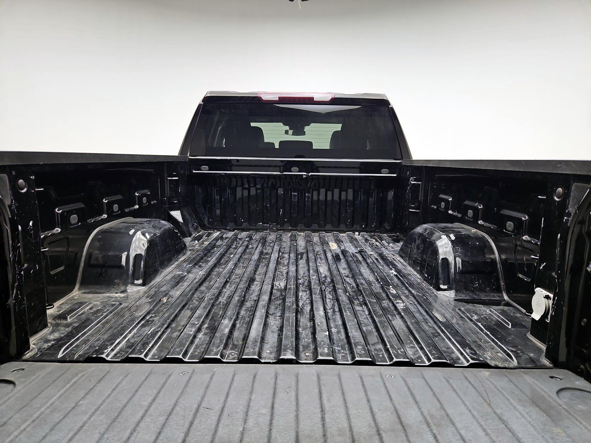 Thumbnail: 2024 Chevrolet Silverado 1500 - 20
