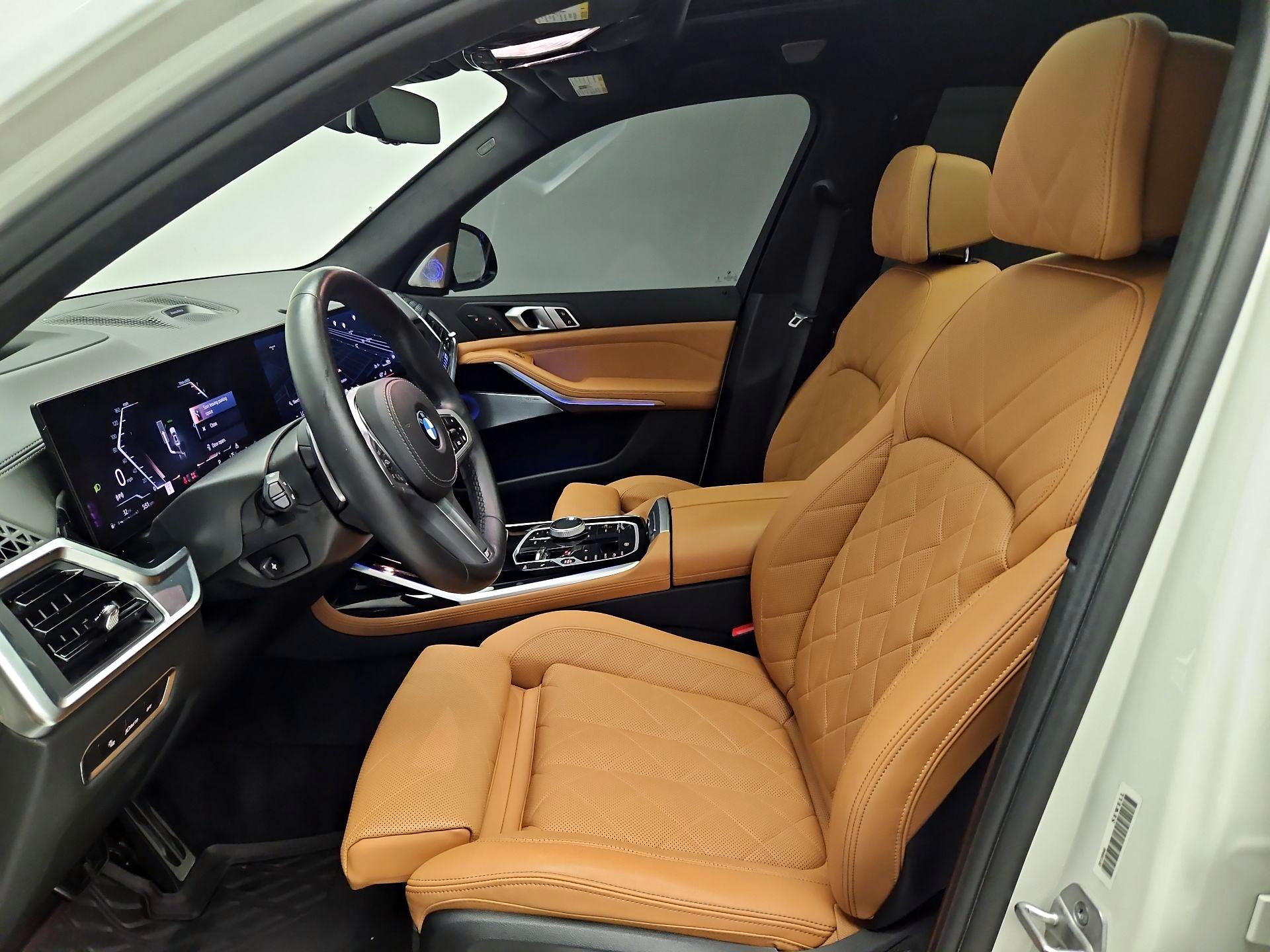 Thumbnail: 2024 BMW X7 - 11