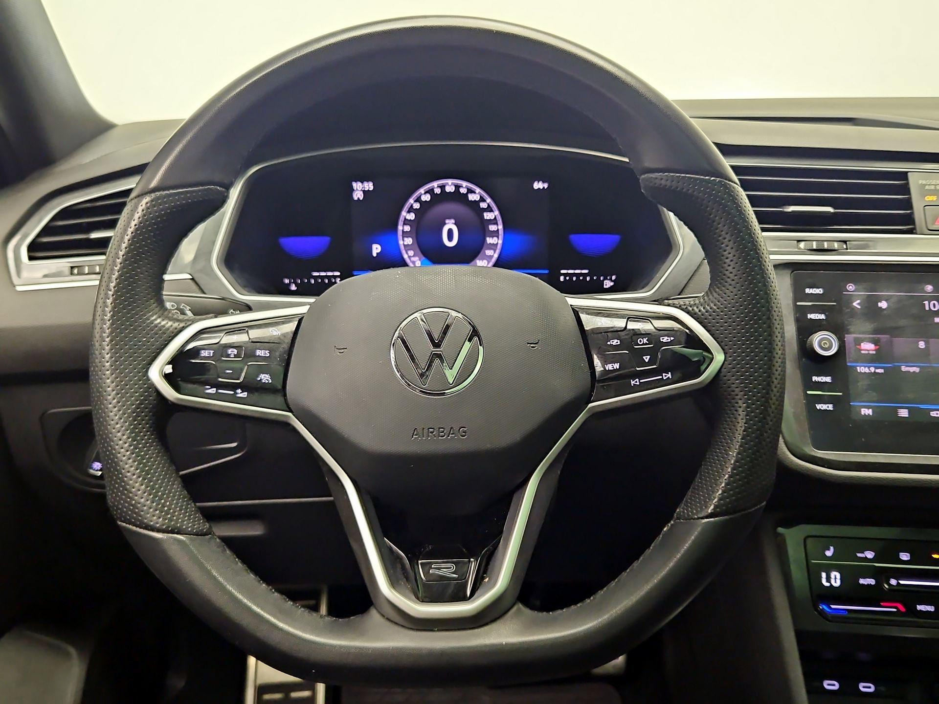 Thumbnail: 2022 Volkswagen Tiguan - 10