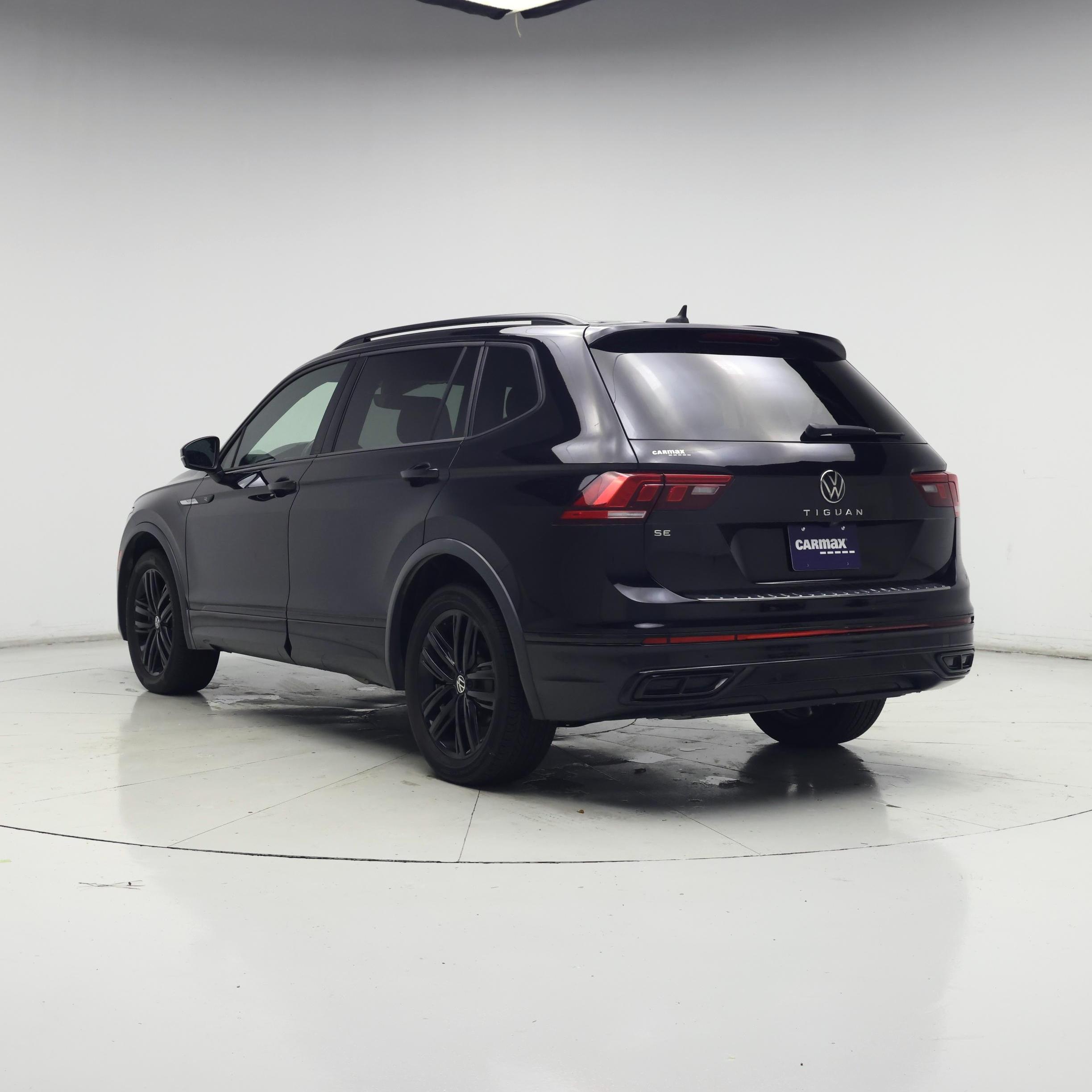 Thumbnail: 2022 Volkswagen Tiguan - 2