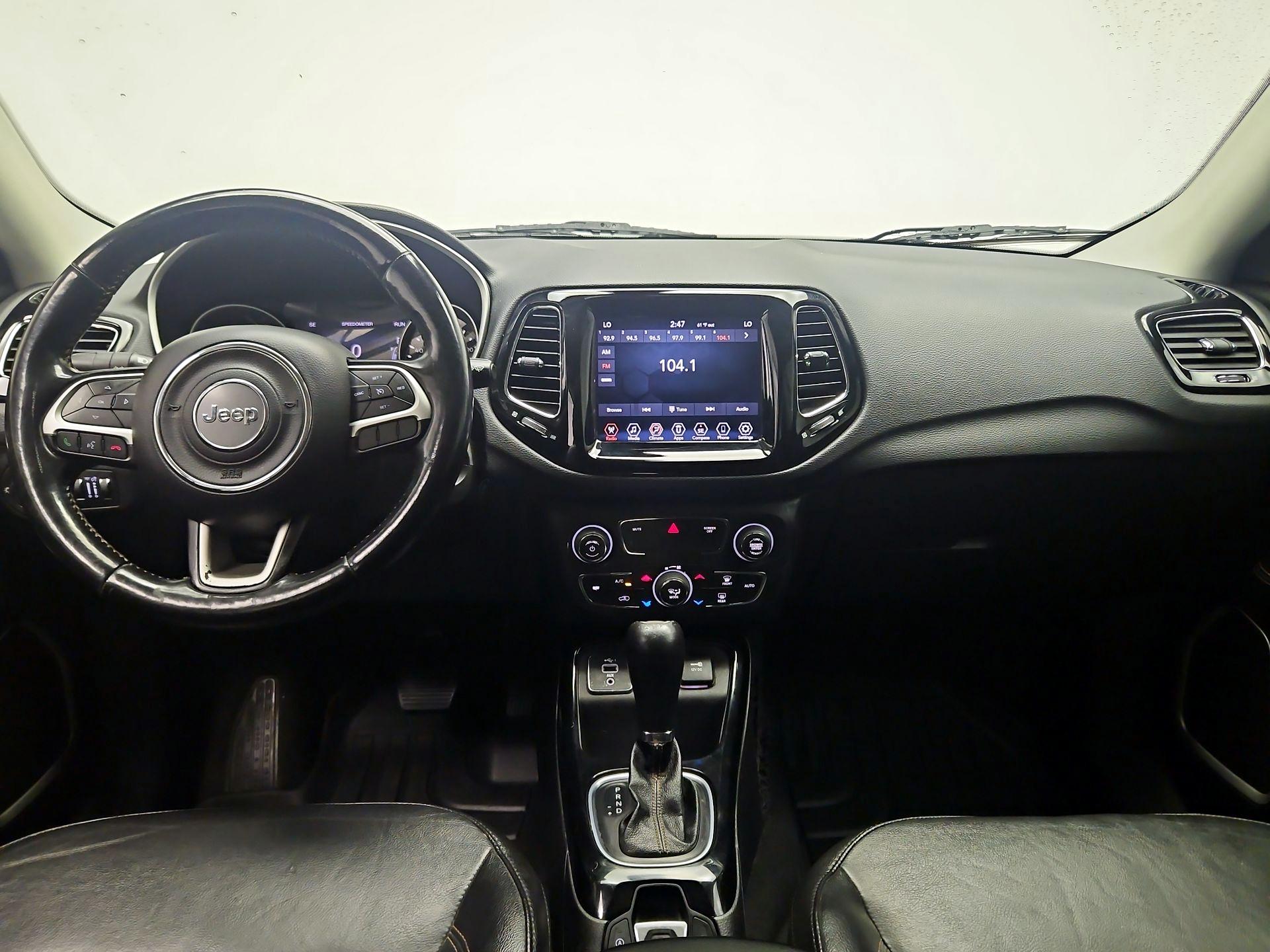 Thumbnail: 2020 Jeep Compass - 9