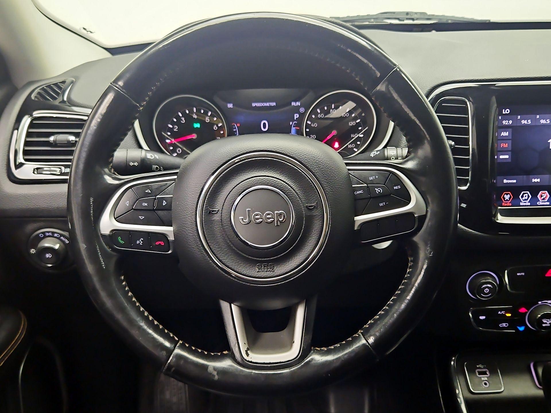 Thumbnail: 2020 Jeep Compass - 10