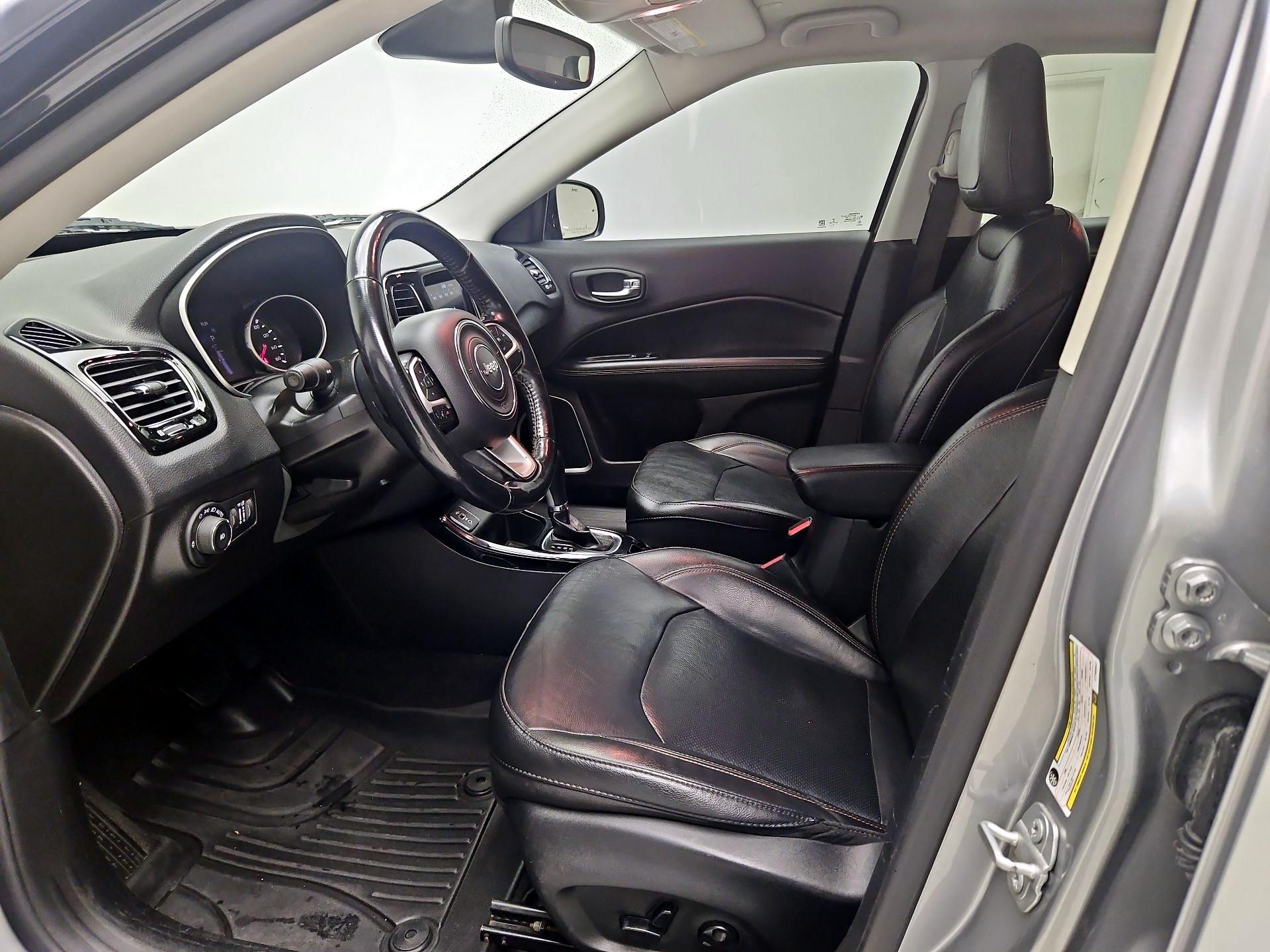 Thumbnail: 2020 Jeep Compass - 11