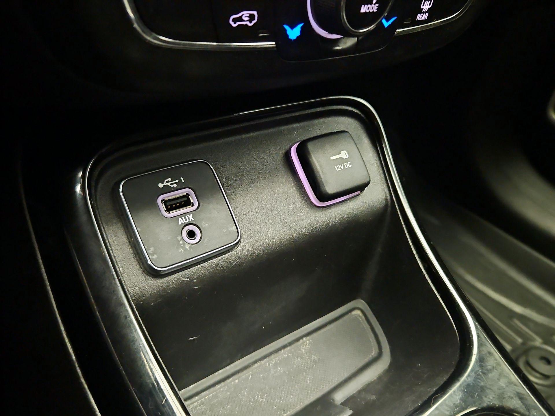 Thumbnail: 2020 Jeep Compass - 18