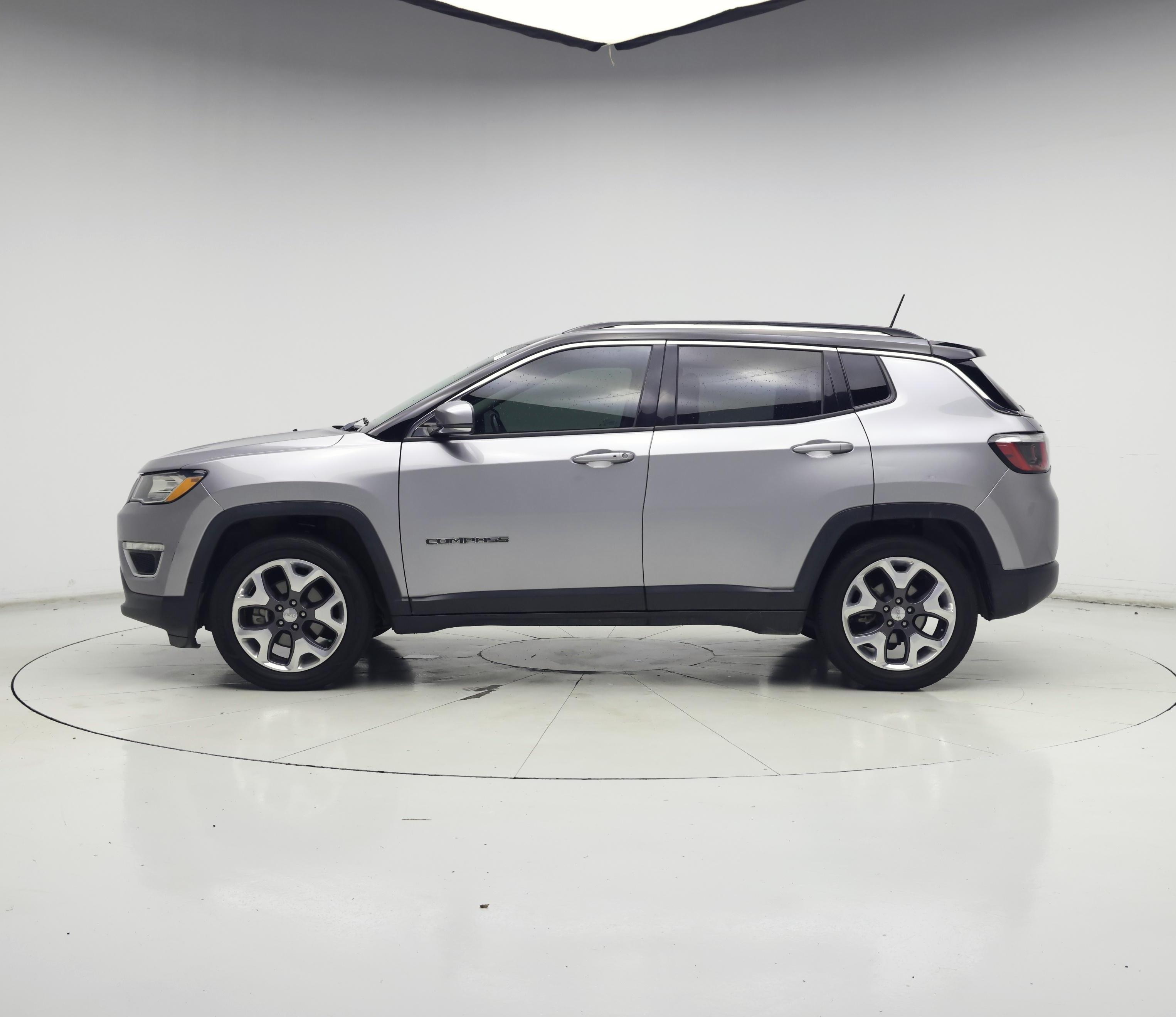 Thumbnail: 2020 Jeep Compass - 3