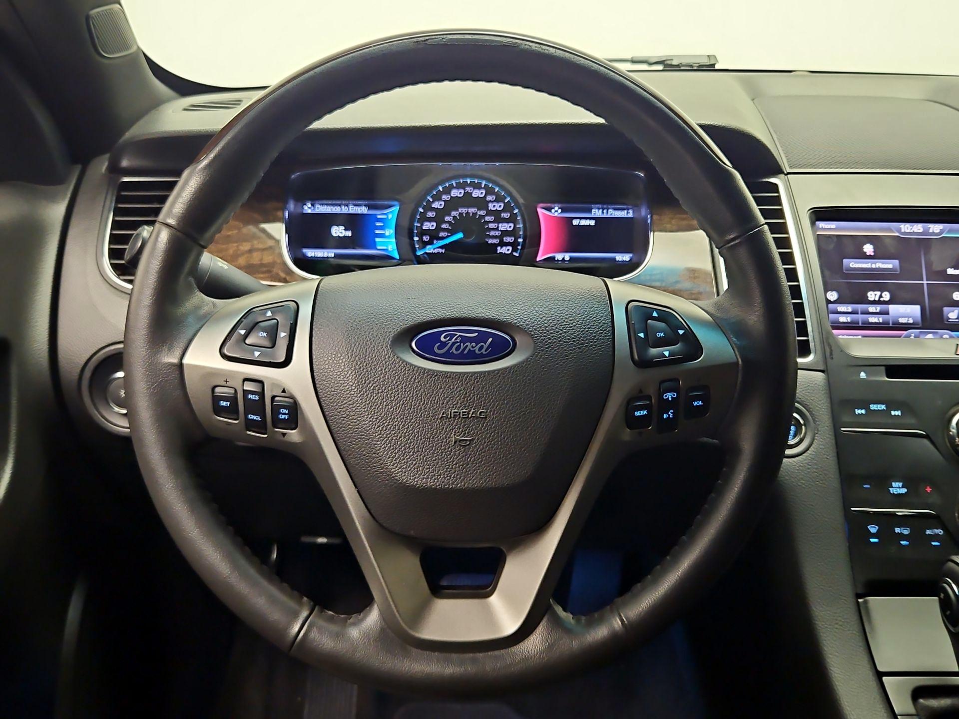 Thumbnail: 2015 Ford Taurus - 10
