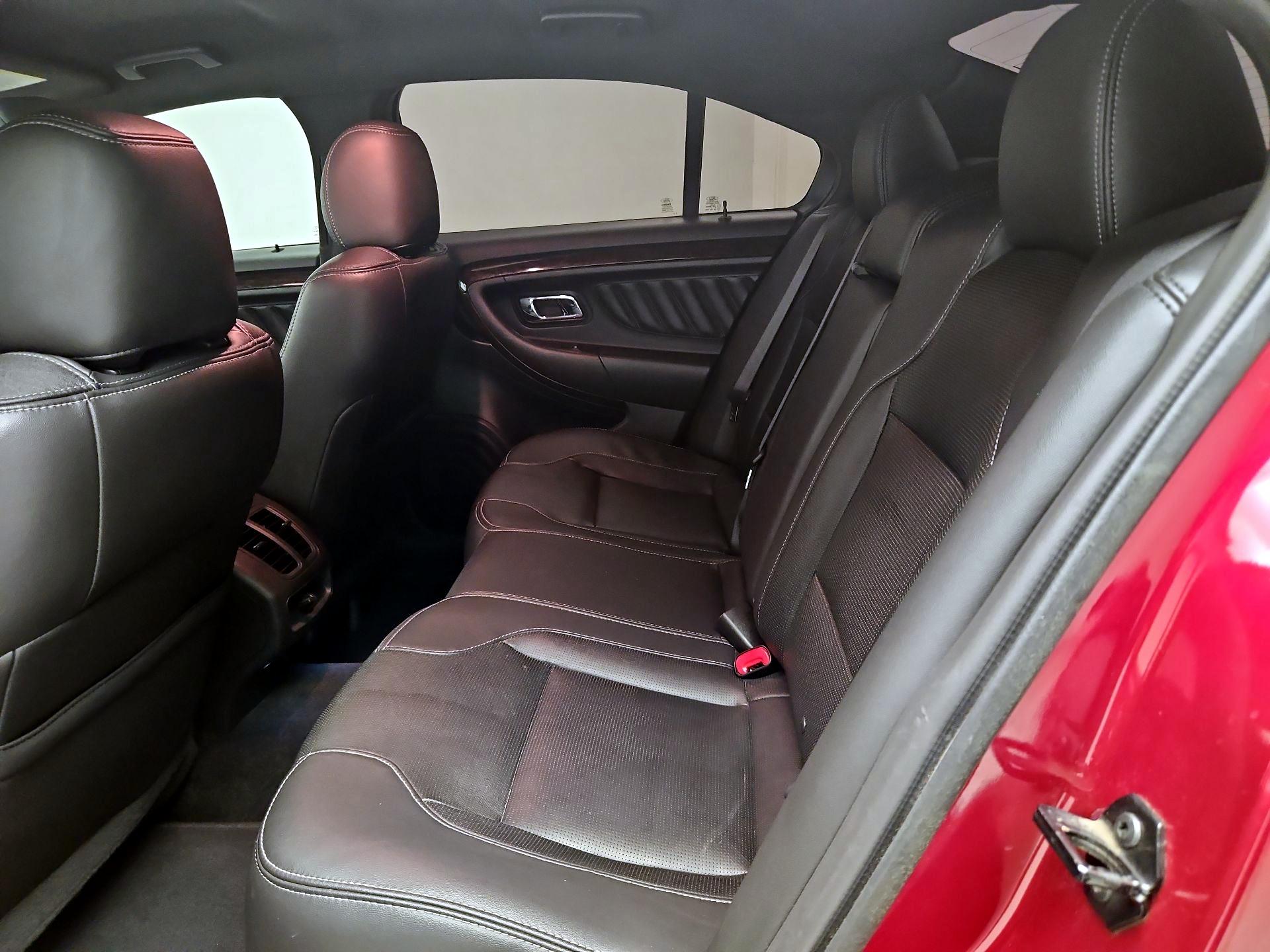 Thumbnail: 2015 Ford Taurus - 20
