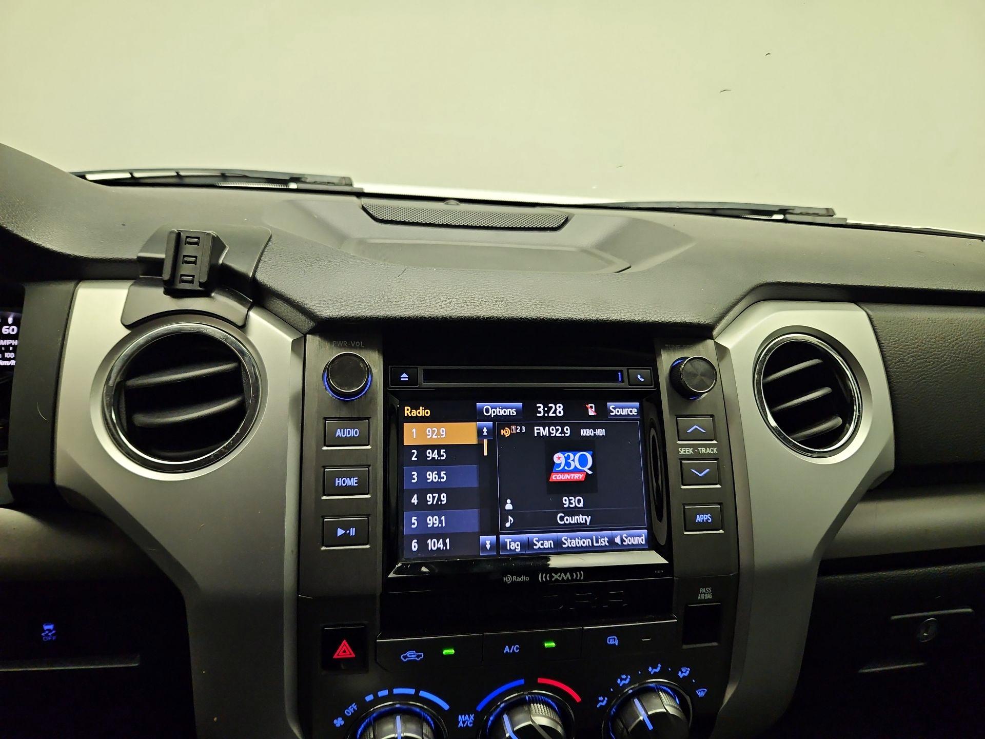 Thumbnail: 2019 Toyota Tundra - 14