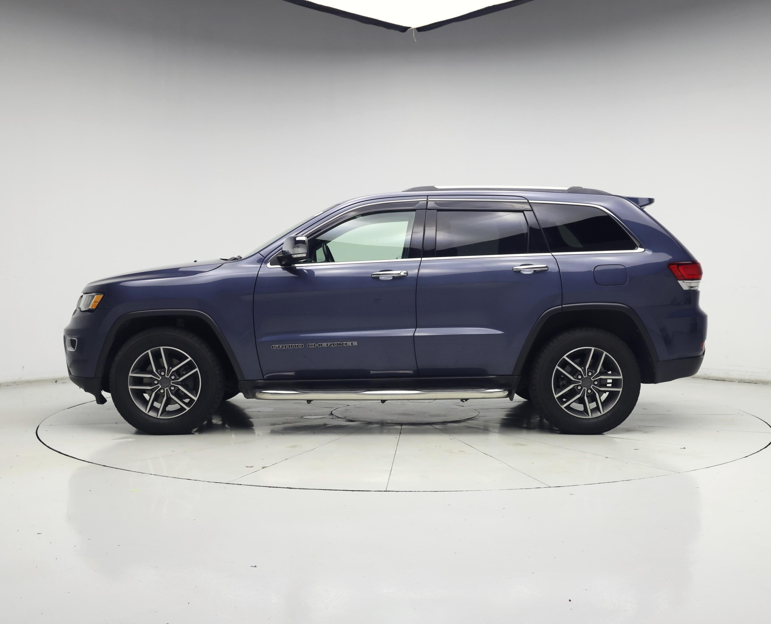 Thumbnail: 2020 Jeep Grand Cherokee - 3