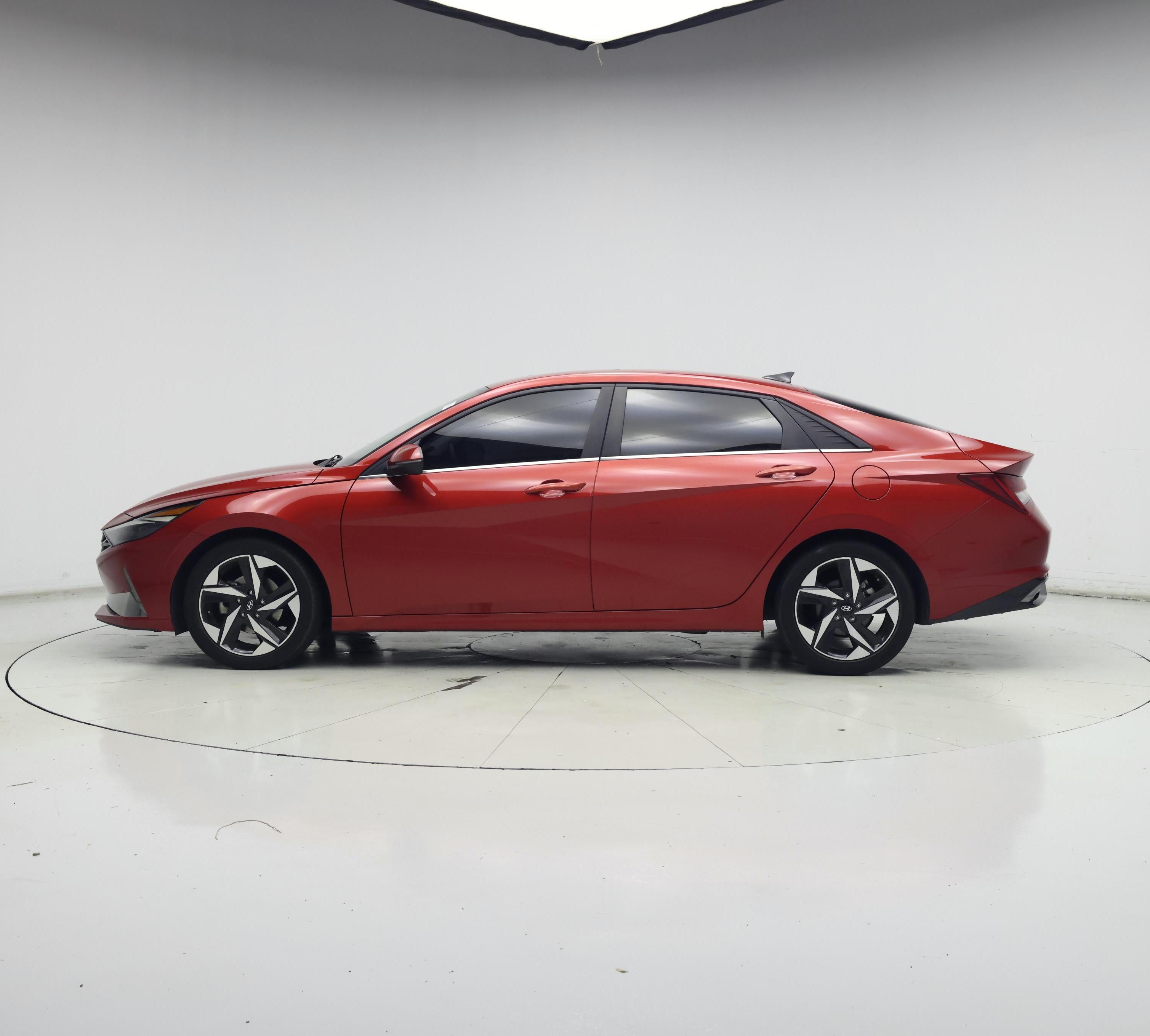 Thumbnail: 2021 Hyundai Elantra - 3