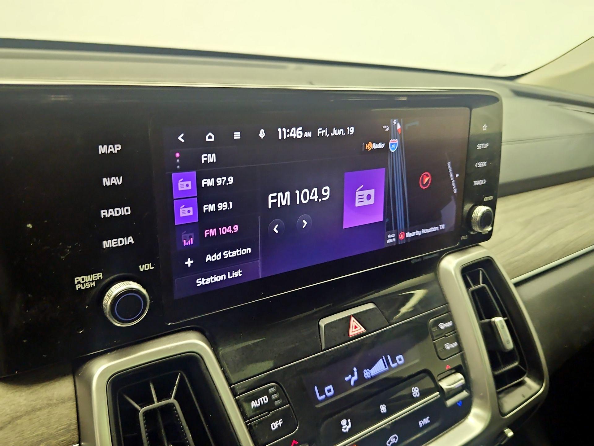 Thumbnail: 2023 Kia Sorento - 16