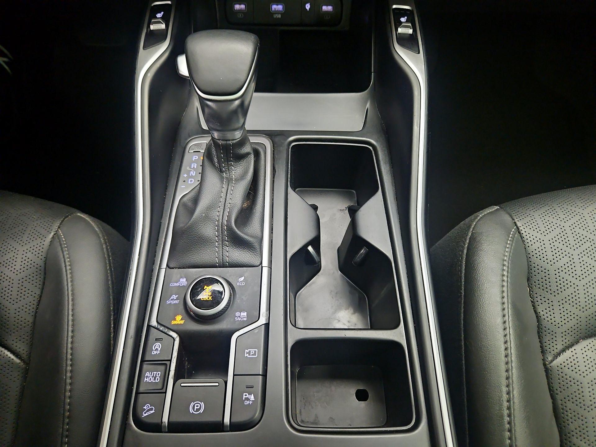 Thumbnail: 2023 Kia Sorento - 18