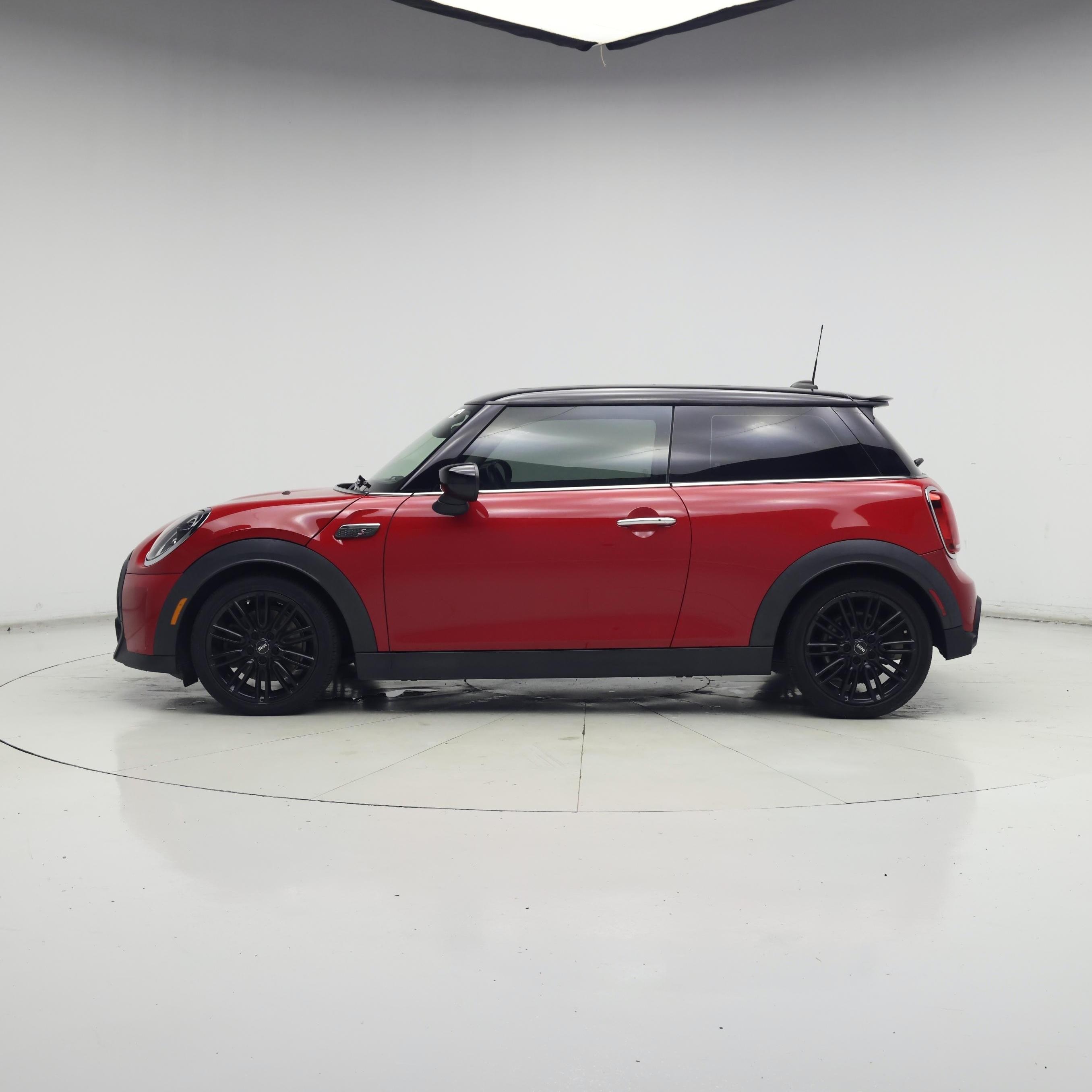 Thumbnail: 2023 MINI Cooper Hardtop - 3