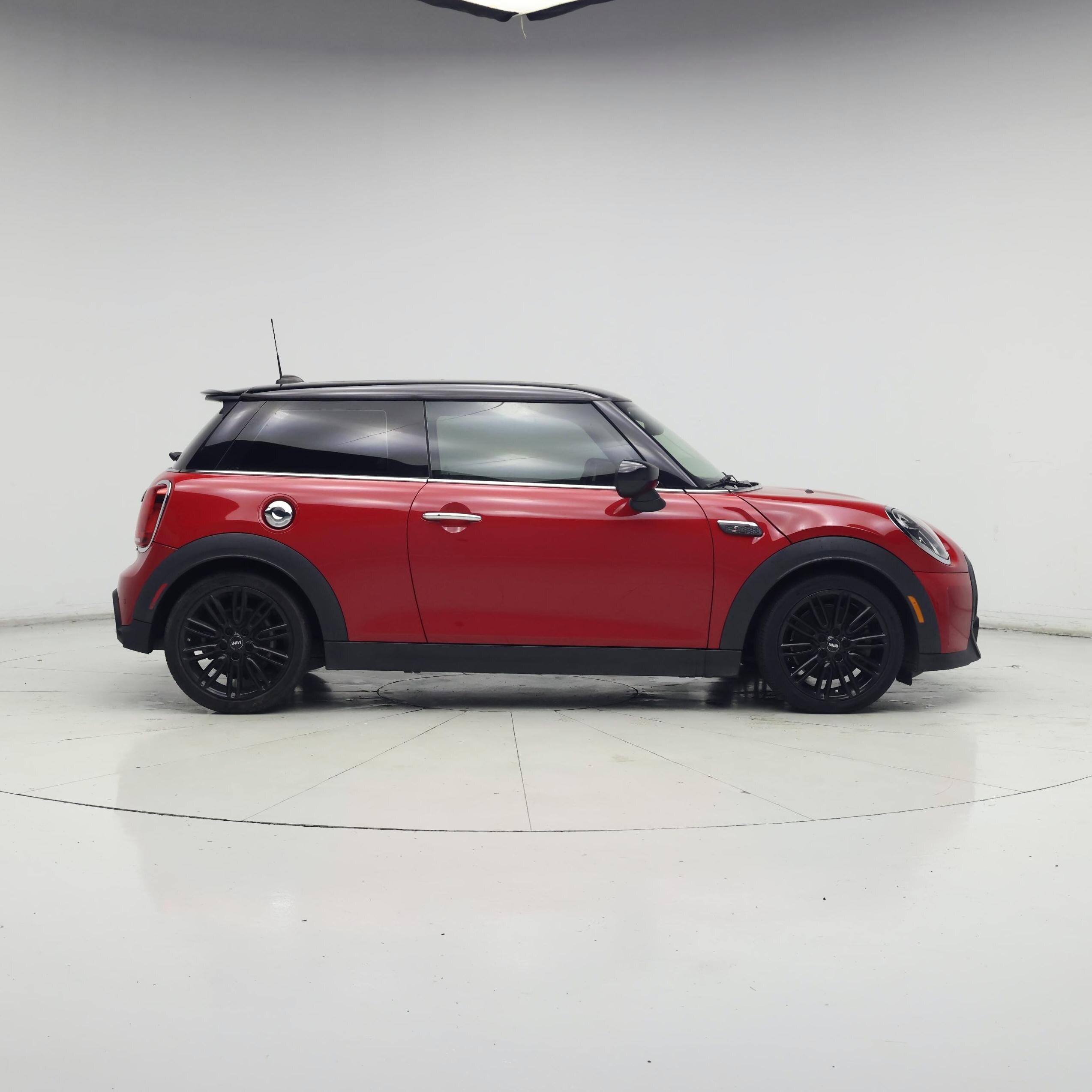 Thumbnail: 2023 MINI Cooper Hardtop - 7