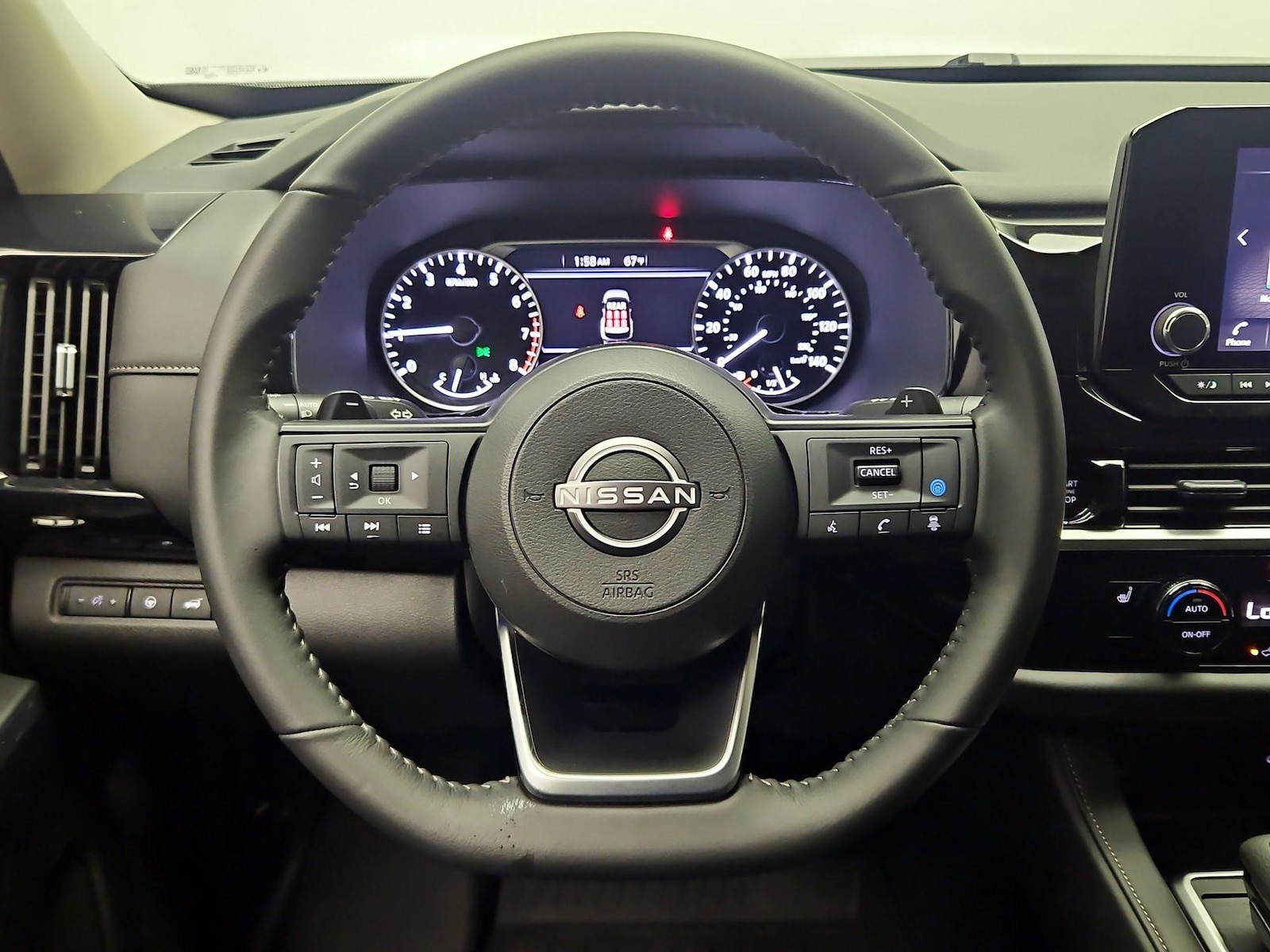 2025 Nissan Pathfinder SV - Photo 11
