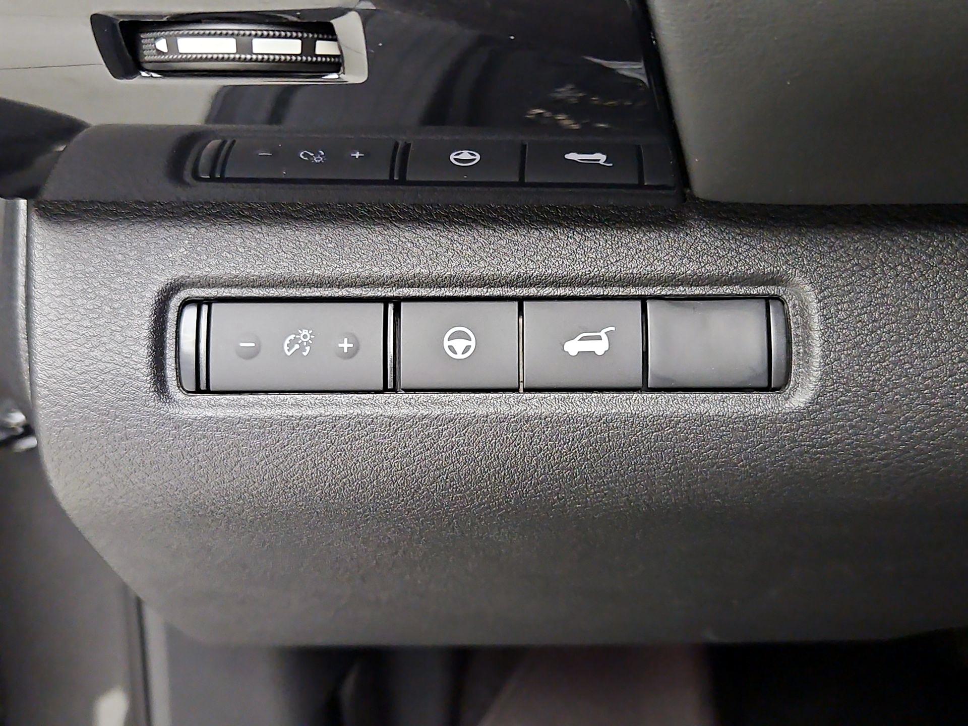 Thumbnail: 2025 Nissan Pathfinder - 13