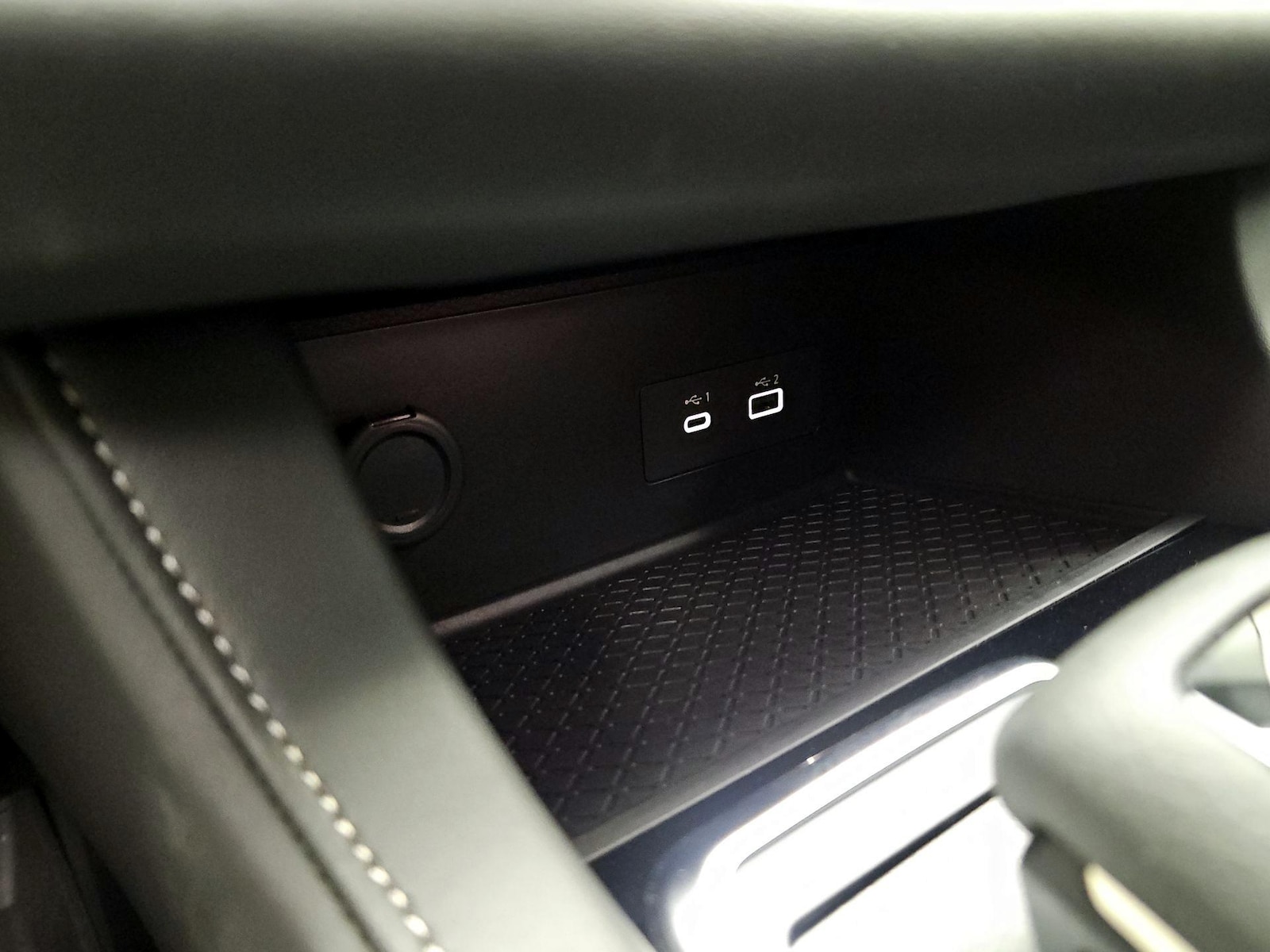 2025 Nissan Pathfinder SV - Photo 19