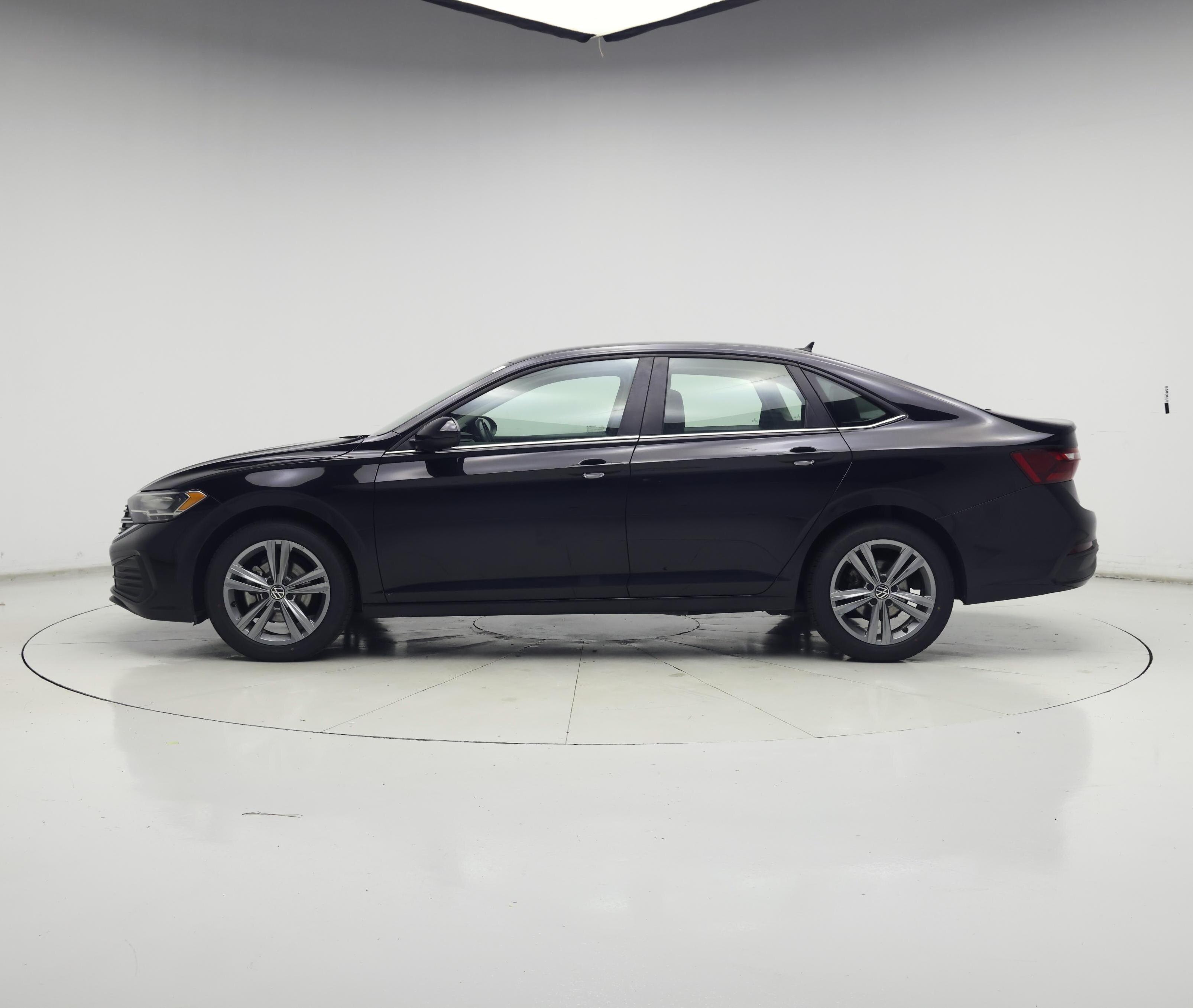 Thumbnail: 2024 Volkswagen Jetta - 3