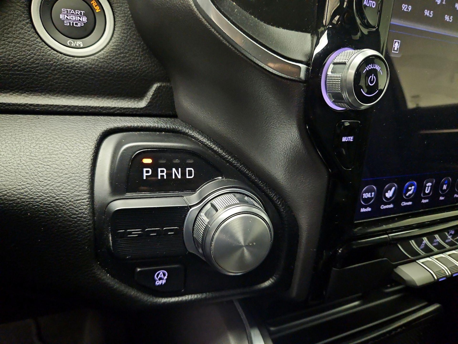 2021 RAM Ram 1500 Pickup Laramie - Photo 17